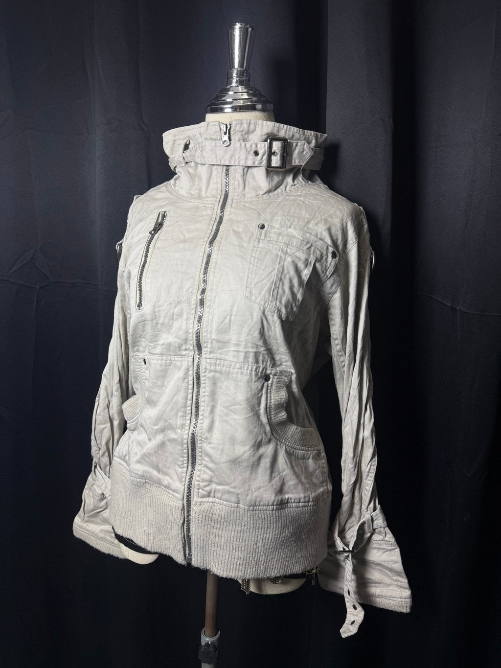 B2V - CASA JACKET༒ vintage streetwear thrift y2k clothing by B2V_BAD2WEAR