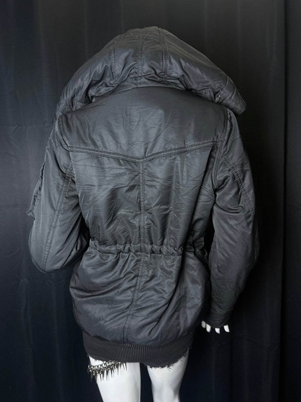 B2V - CECIL McBEE JACKET ༒ vintage streetwear thrift y2k clothing by B2V_BAD2WEAR