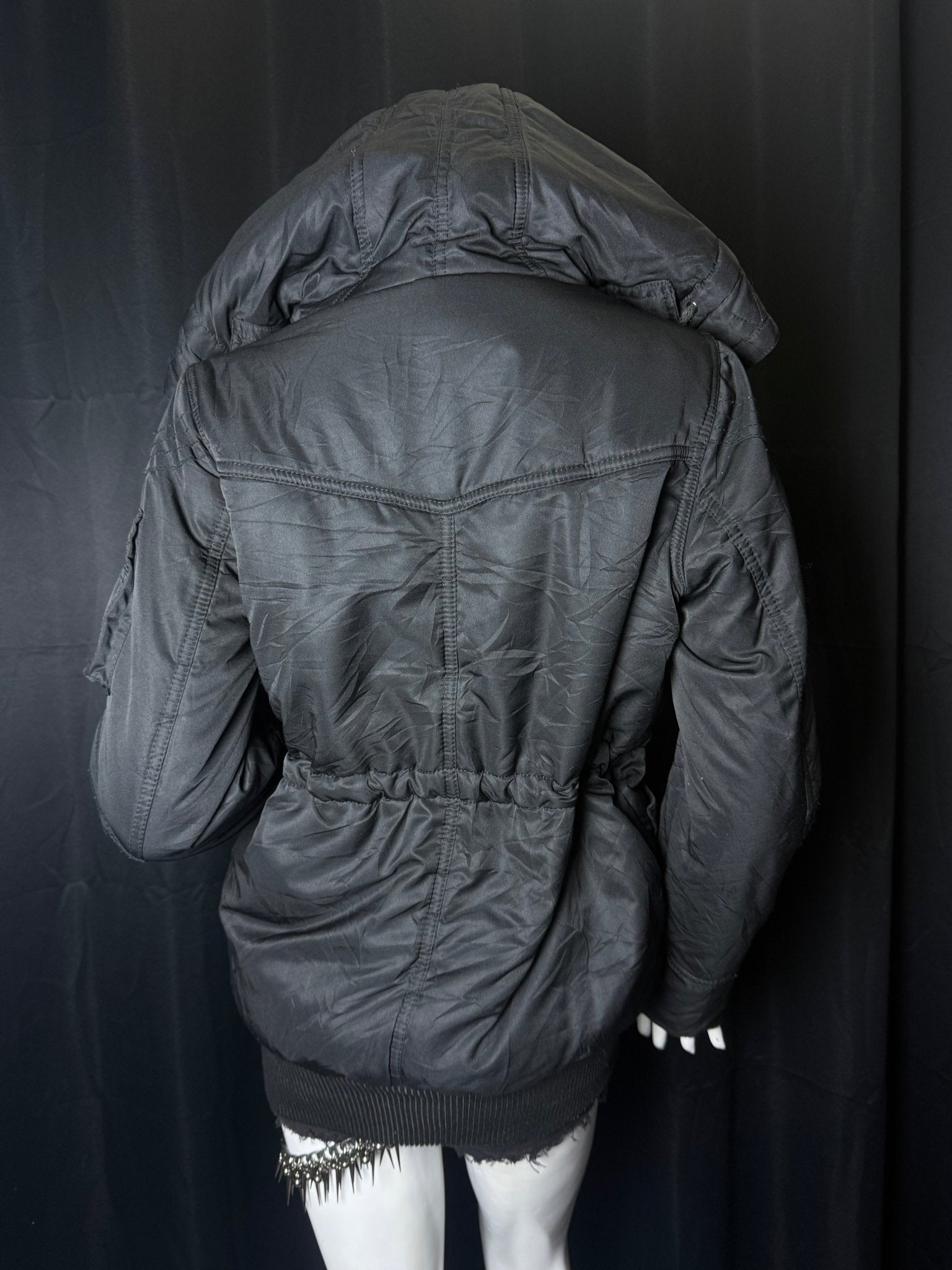 B2V - CECIL McBEE JACKET ༒ vintage streetwear thrift y2k clothing by B2V_BAD2WEAR