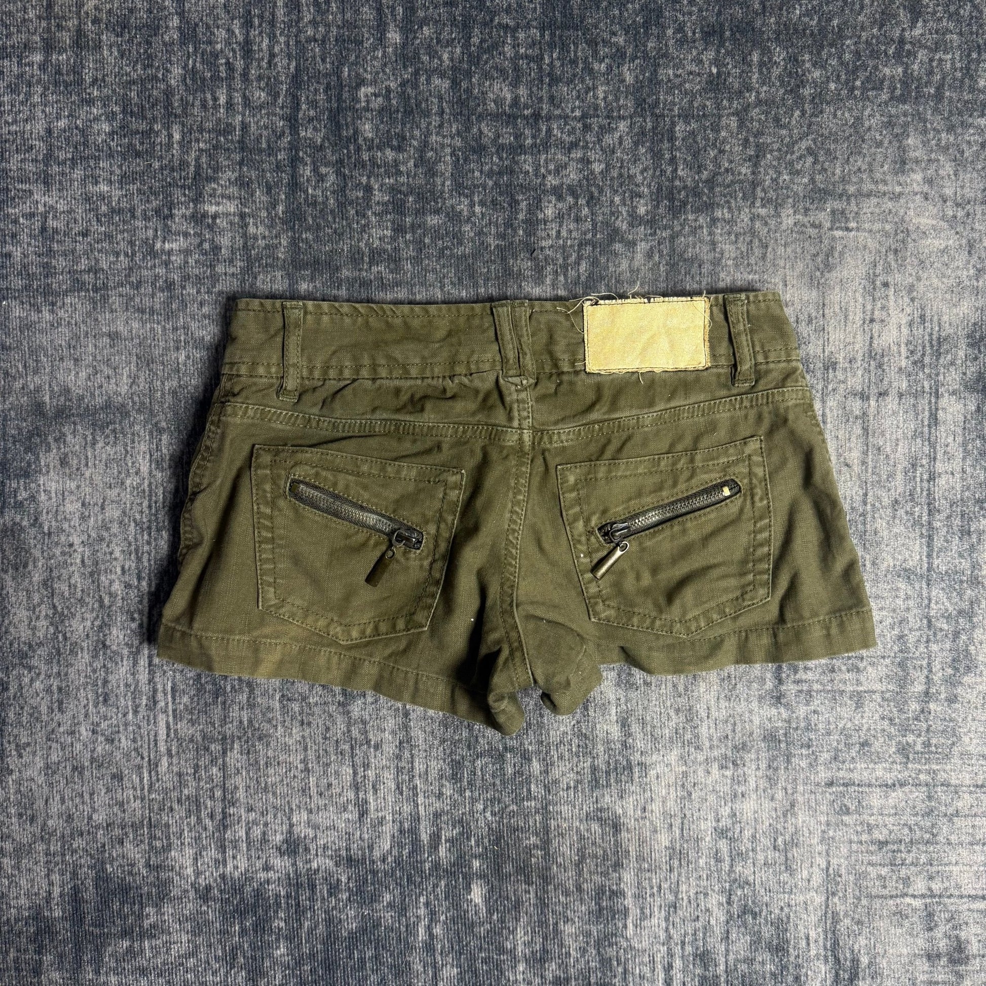 B2V - CECIL MCBEE SHORT༒ vintage streetwear thrift y2k clothing by B2V_BAD2WEAR