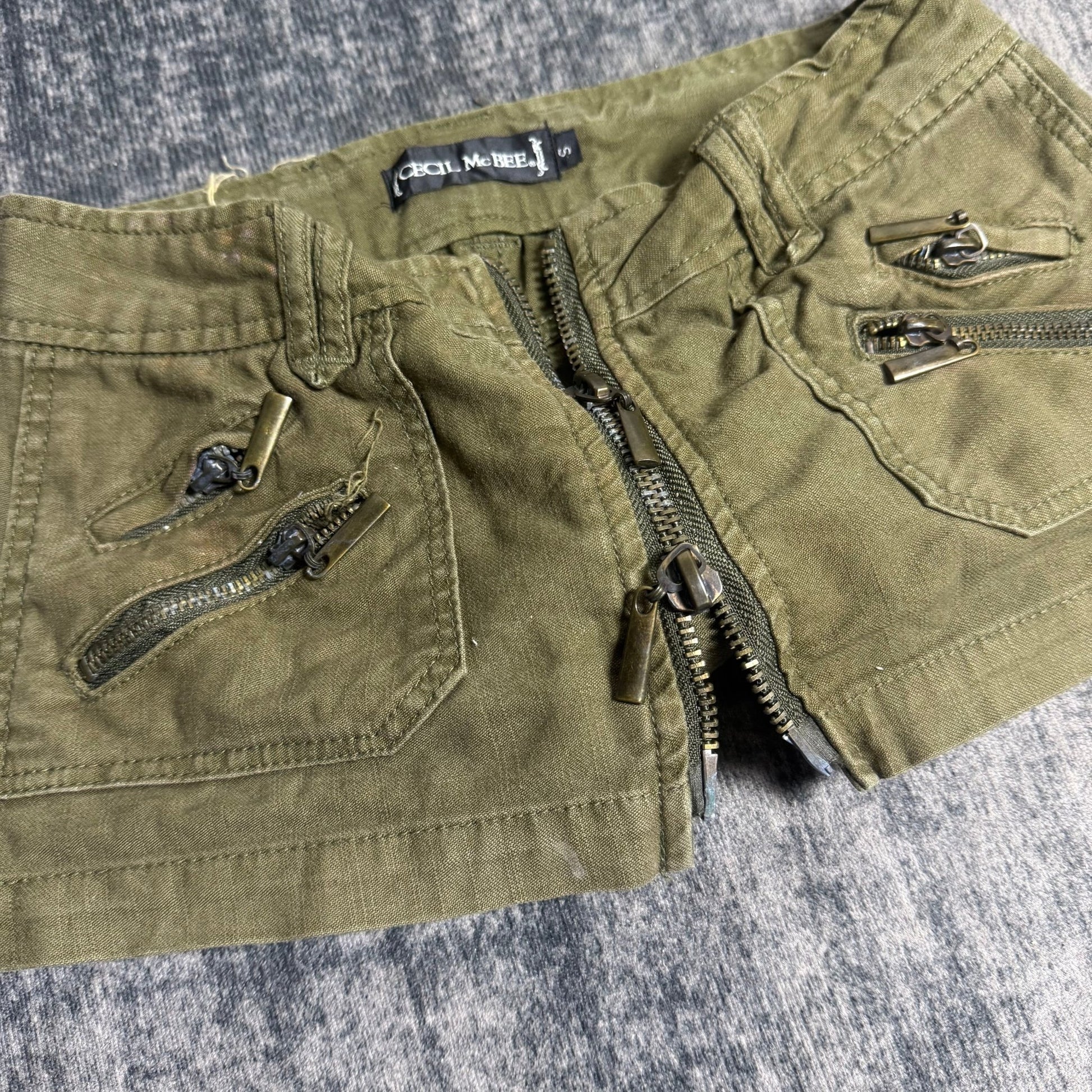 B2V - CECIL MCBEE SHORT༒ vintage streetwear thrift y2k clothing by B2V_BAD2WEAR