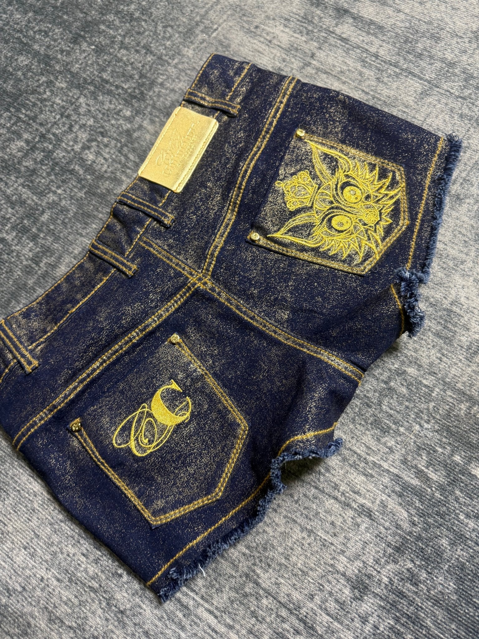 B2V - CHIHUAHUA SHORT༒ vintage streetwear thrift y2k clothing by B2V_BAD2WEAR