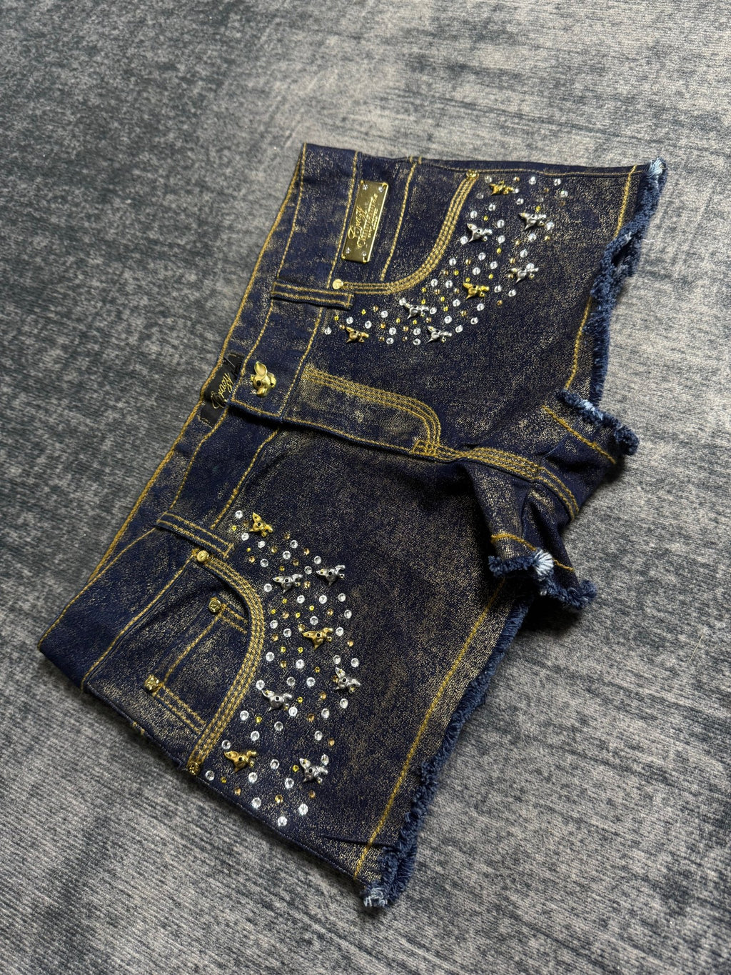 B2V - CHIHUAHUA SHORT༒ vintage streetwear thrift y2k clothing by B2V_BAD2WEAR