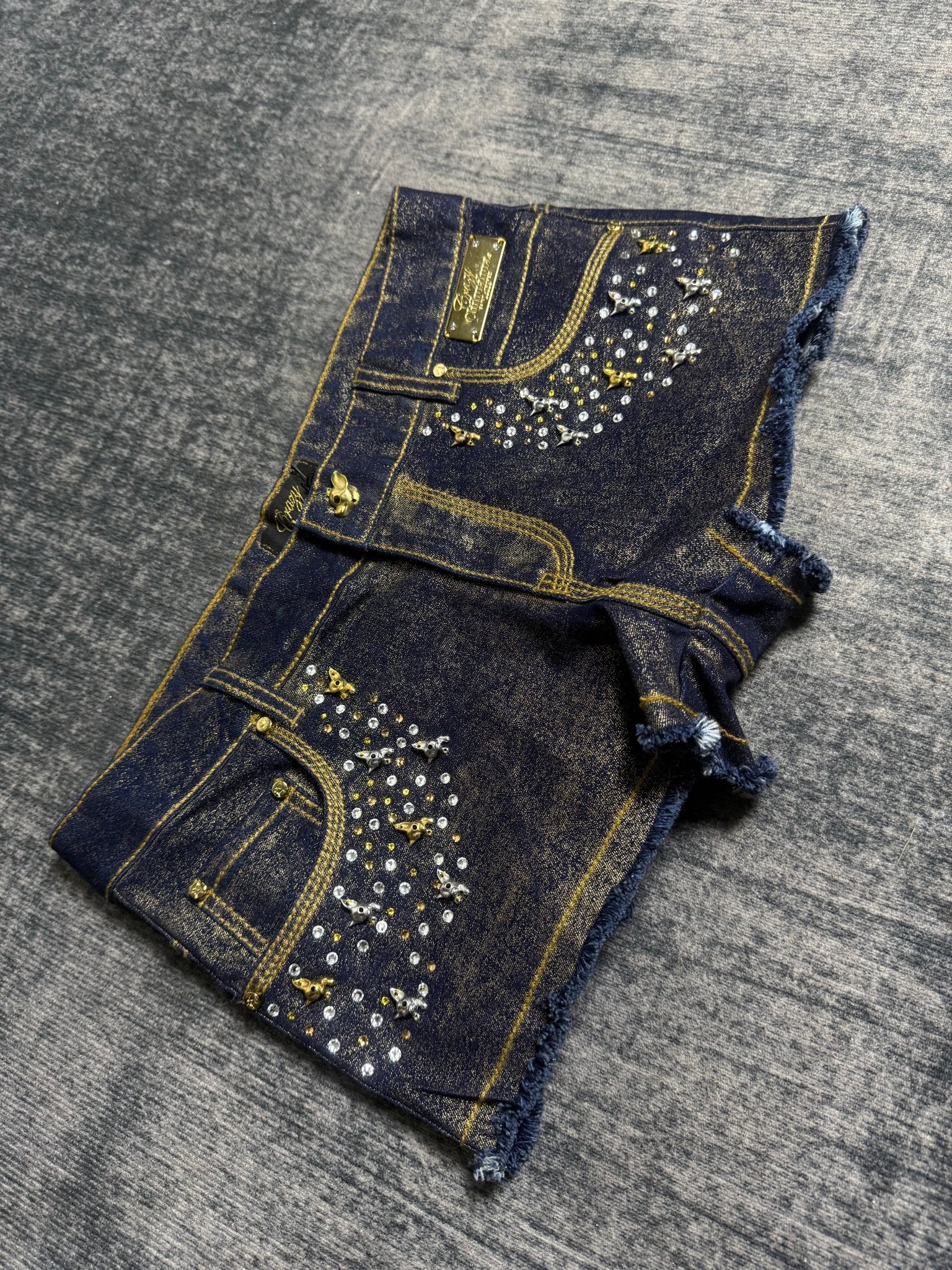 B2V - CHIHUAHUA SHORT༒ vintage streetwear thrift y2k clothing by B2V_BAD2WEAR