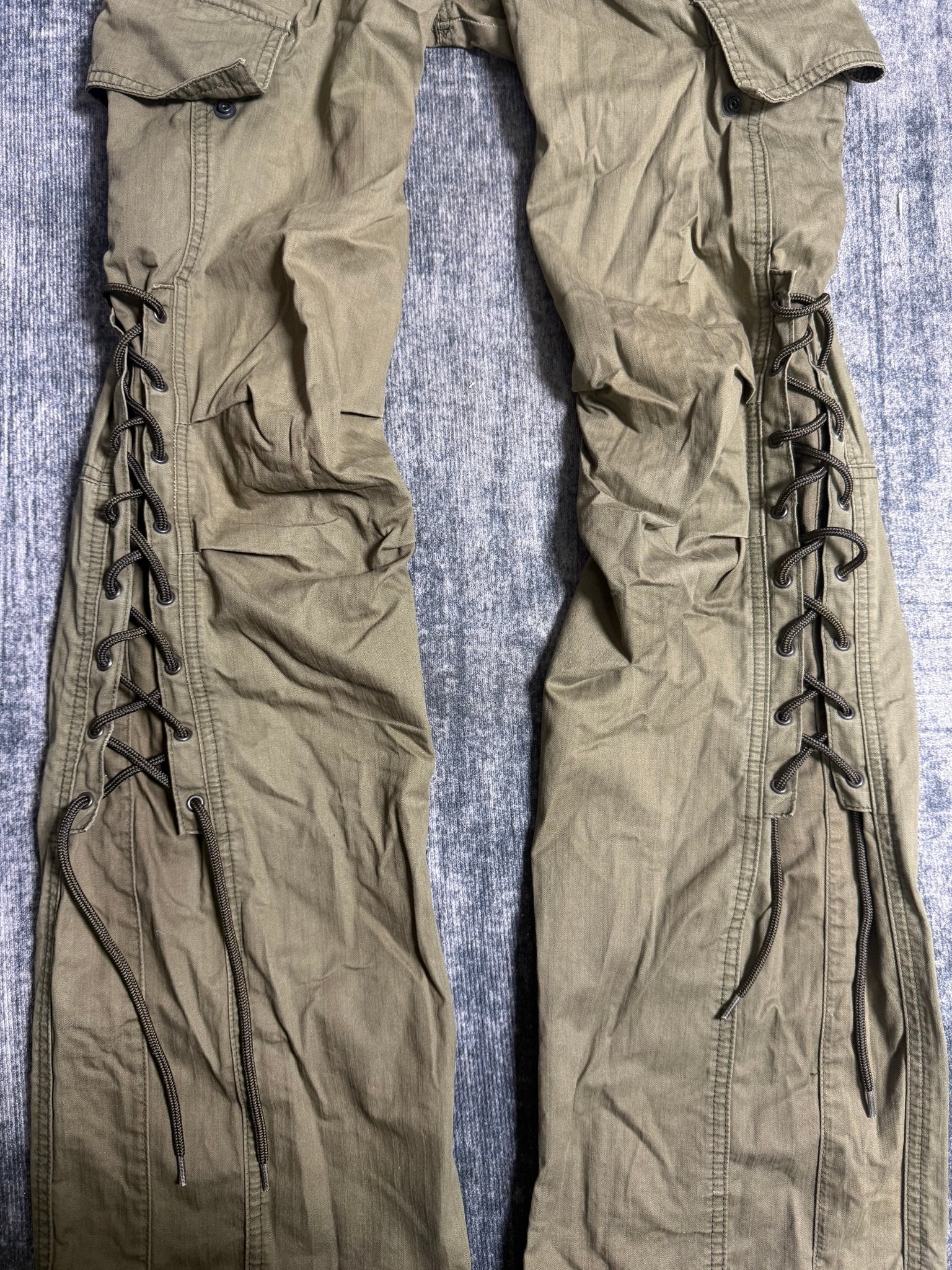 B2V - CHIL CARGO PANT༒ vintage streetwear thrift y2k clothing by B2V_BAD2WEAR