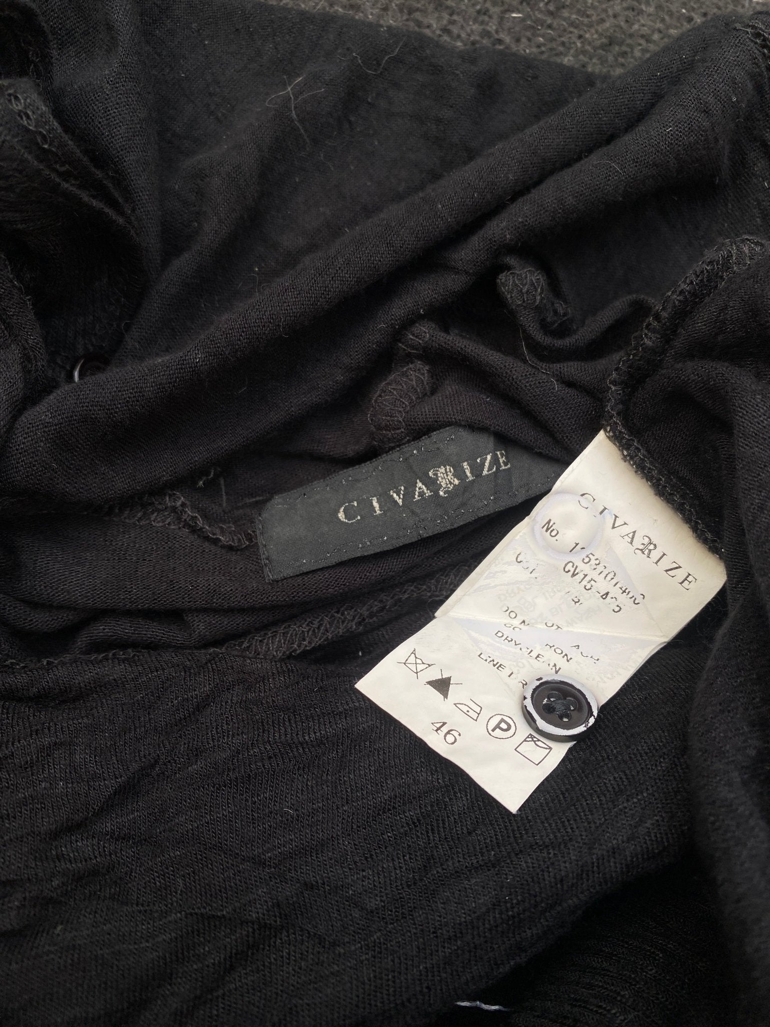 B2V - CIVARIZE T༒ vintage streetwear thrift y2k clothing by B2V_BAD2WEAR