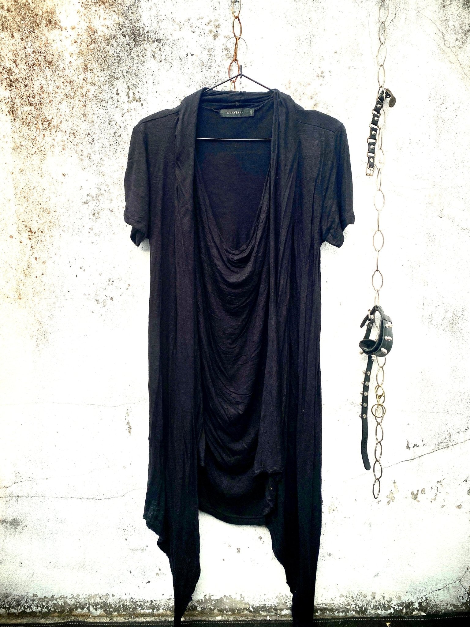 B2V - CIVARIZE T༒ vintage streetwear thrift y2k clothing by B2V_BAD2WEAR