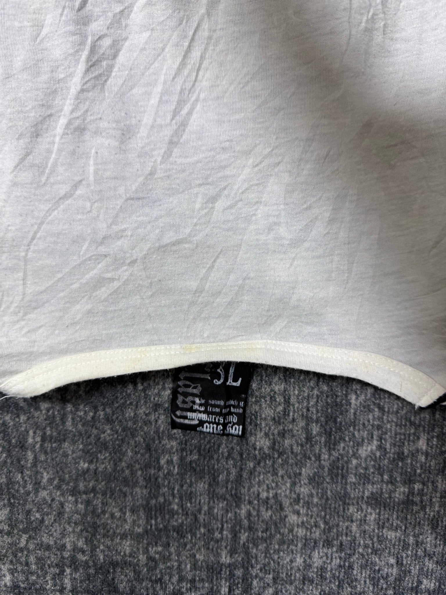 B2V - CLASH AHEAD SHIRT༒ vintage streetwear thrift y2k clothing by B2V_BAD2WEAR