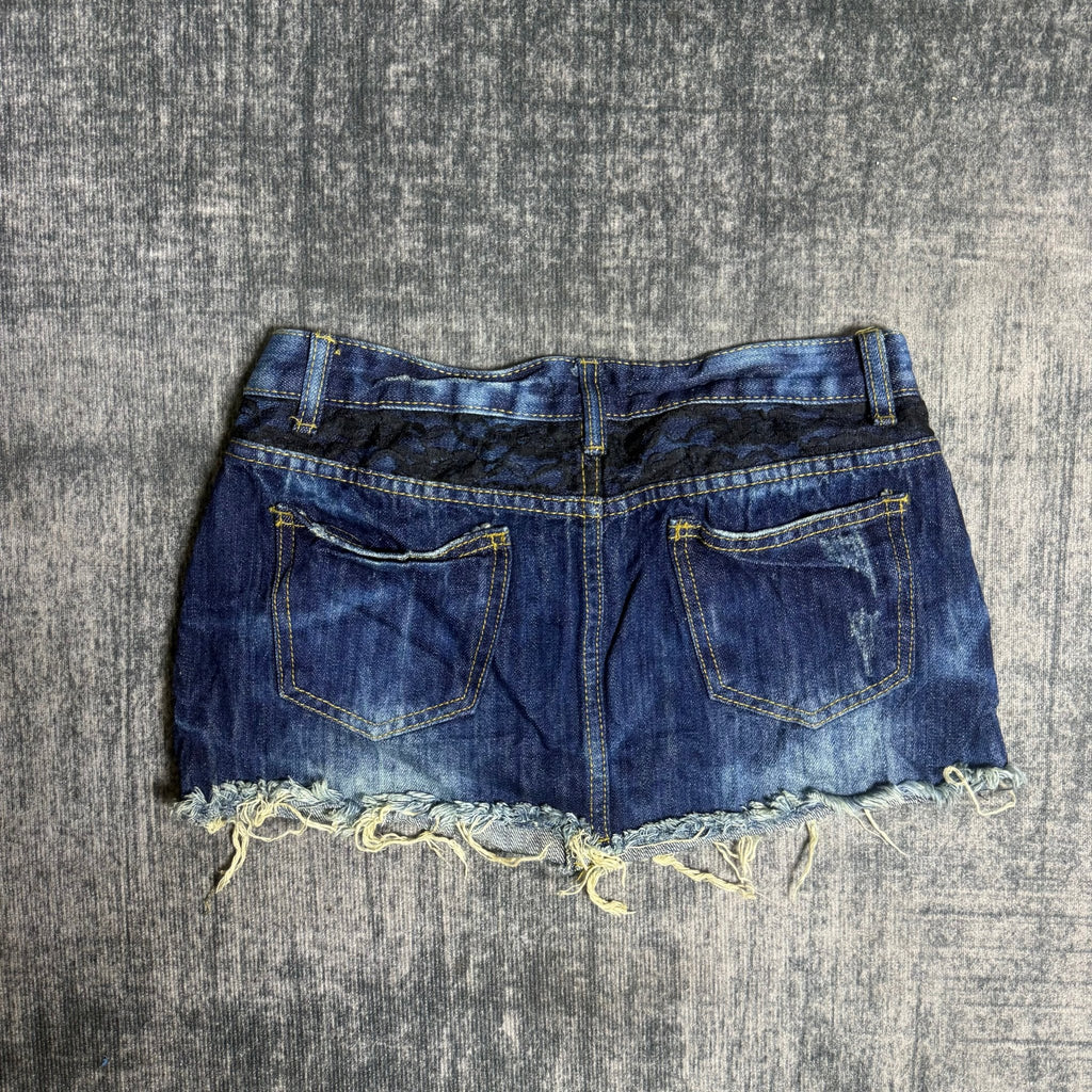 B2V - CLOSE UP SHORT༒ SS15 vintage streetwear thrift y2k clothing by B2V_BAD2WEAR