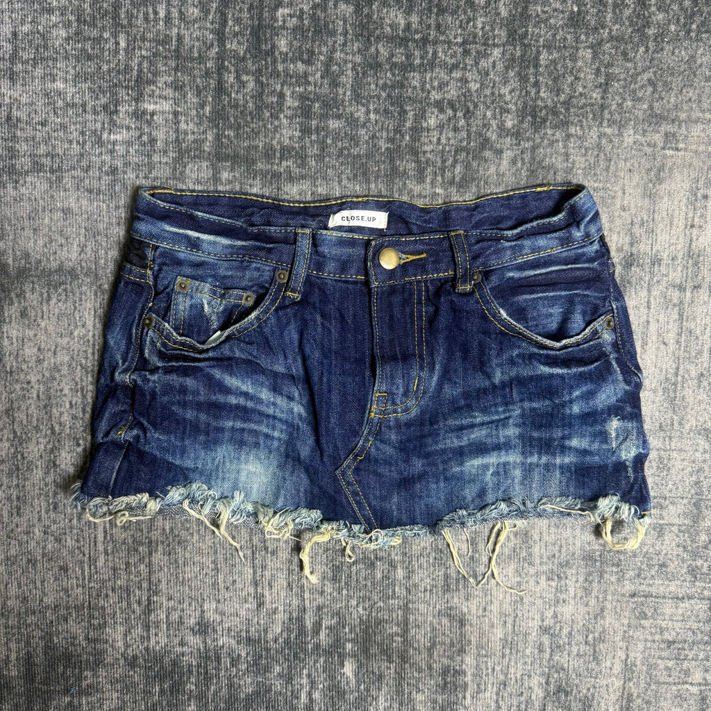 B2V - CLOSE UP SHORT༒ SS15 vintage streetwear thrift y2k clothing by B2V_BAD2WEAR