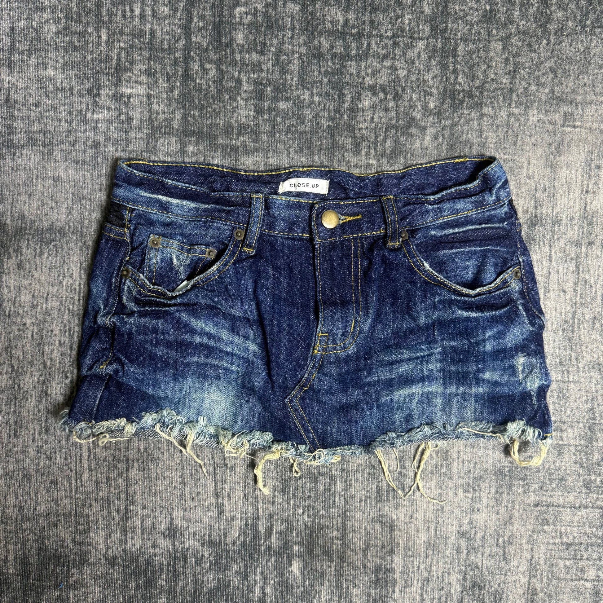 B2V - CLOSE UP SHORT༒ SS15 vintage streetwear thrift y2k clothing by B2V_BAD2WEAR