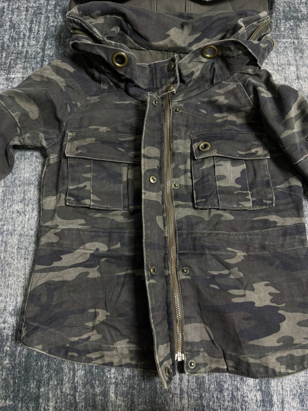 B2V - CLOZA JACKET ༒ vintage streetwear thrift y2k clothing by B2V_BAD2WEAR