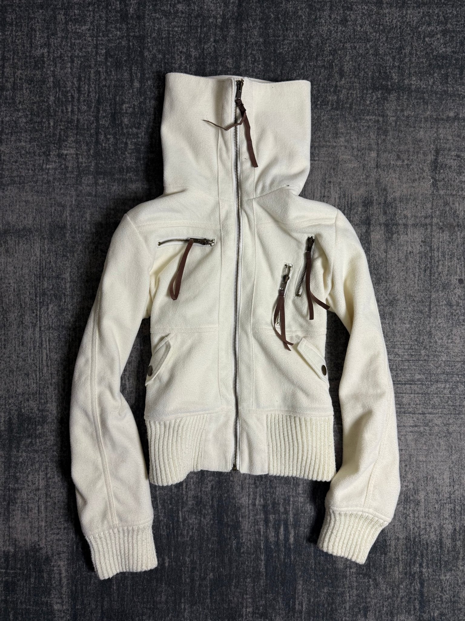 B2V - CLUMZY. JACKET ༒ vintage streetwear thrift y2k clothing by B2V_BAD2WEAR