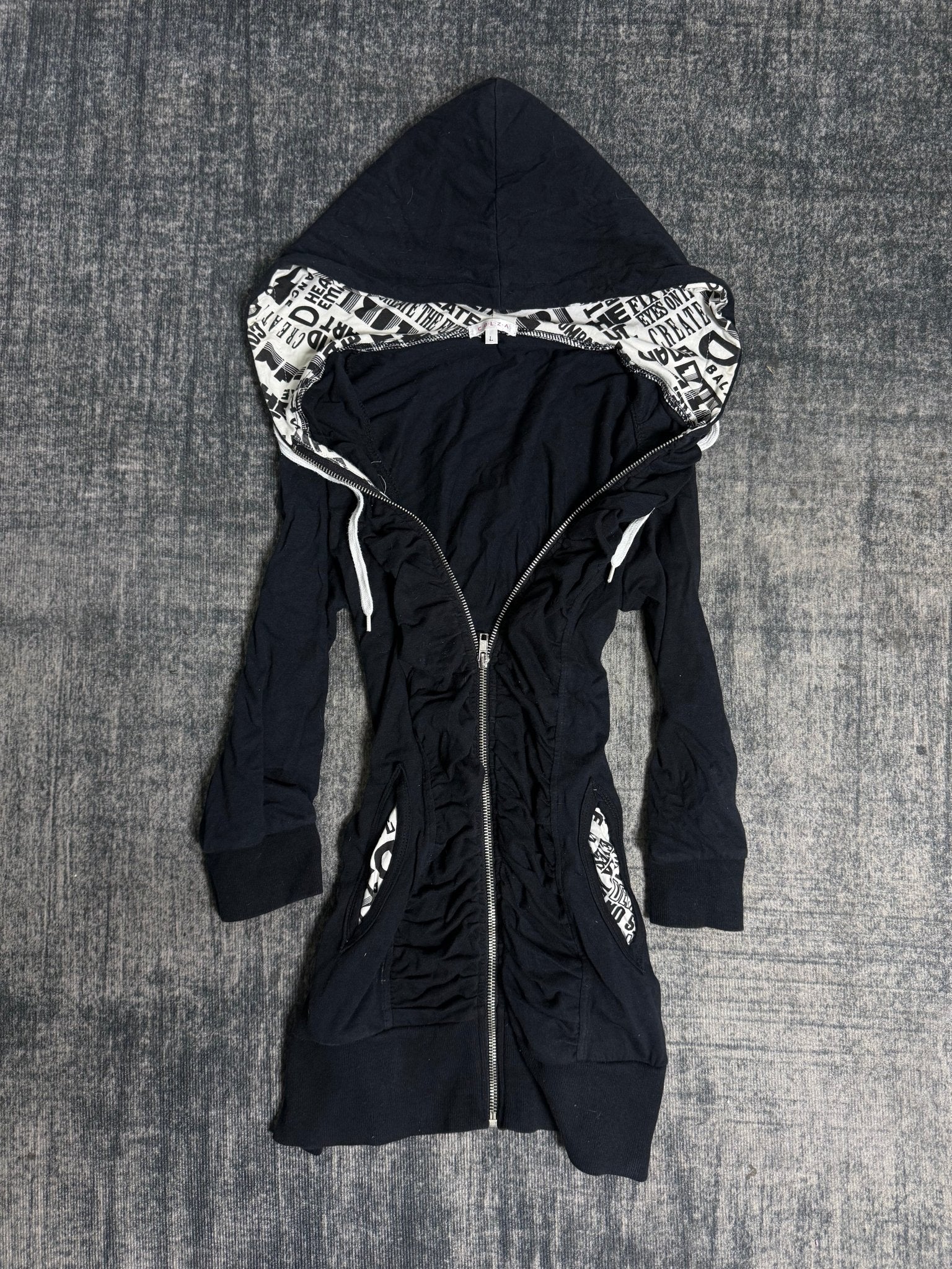 B2V - COLZA HOODIE༒ vintage streetwear thrift y2k clothing by B2V_BAD2WEAR