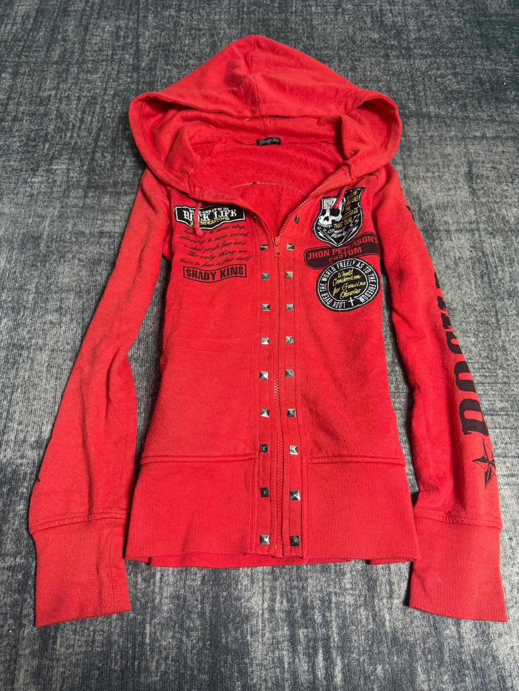 B2V - CORNFLAKE R (1)༒ vintage streetwear thrift y2k clothing by B2V_BAD2WEAR