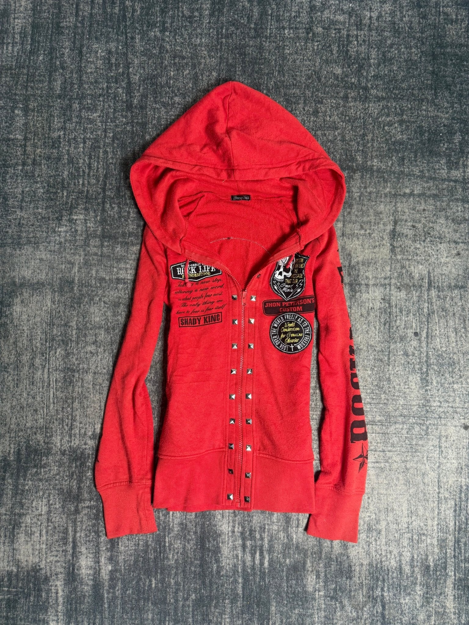 B2V - CORNFLAKE R (1)༒ vintage streetwear thrift y2k clothing by B2V_BAD2WEAR