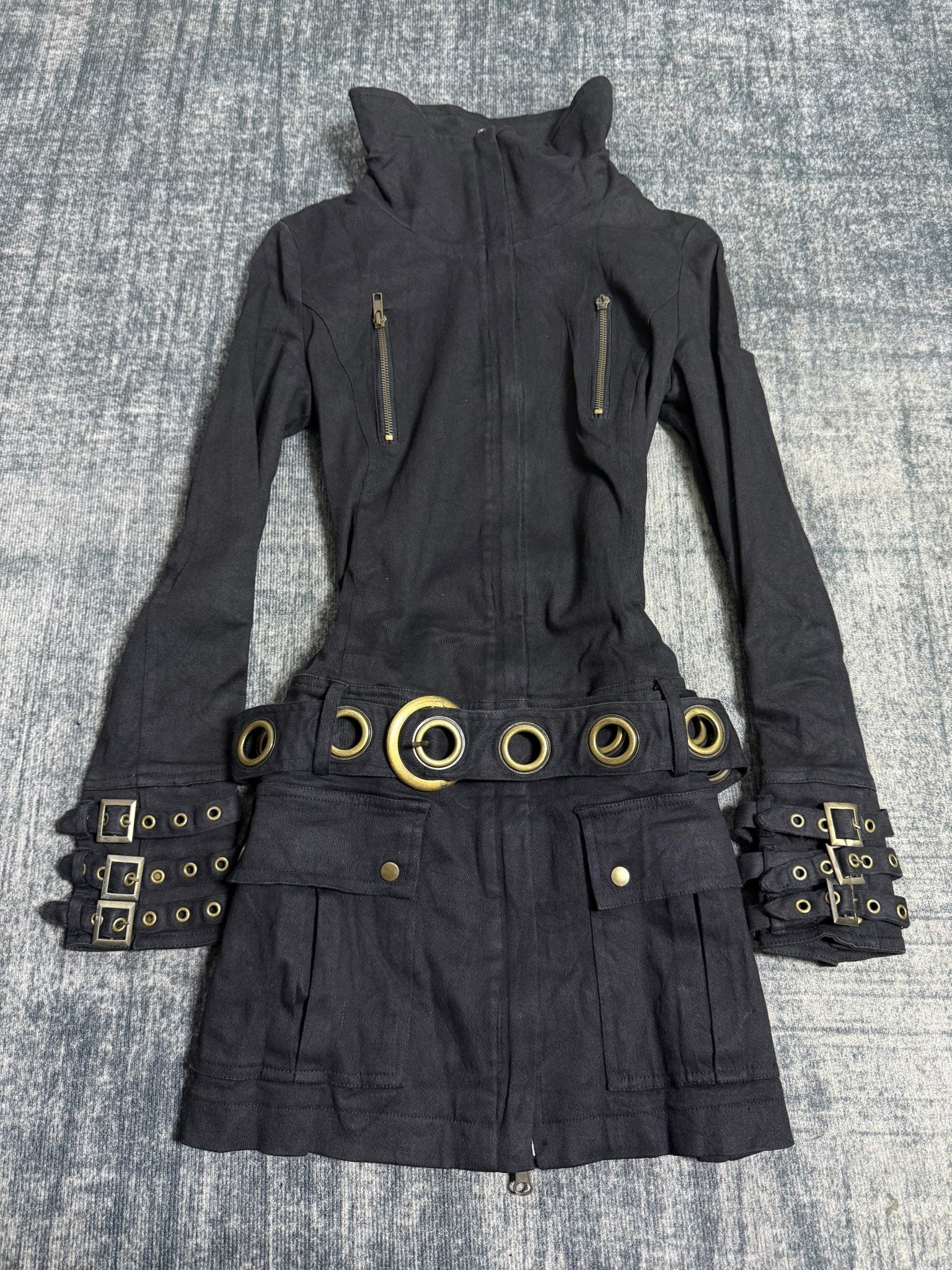 B2V - CRY X JACKET༒ (2) vintage streetwear thrift y2k clothing by B2V_BAD2WEAR