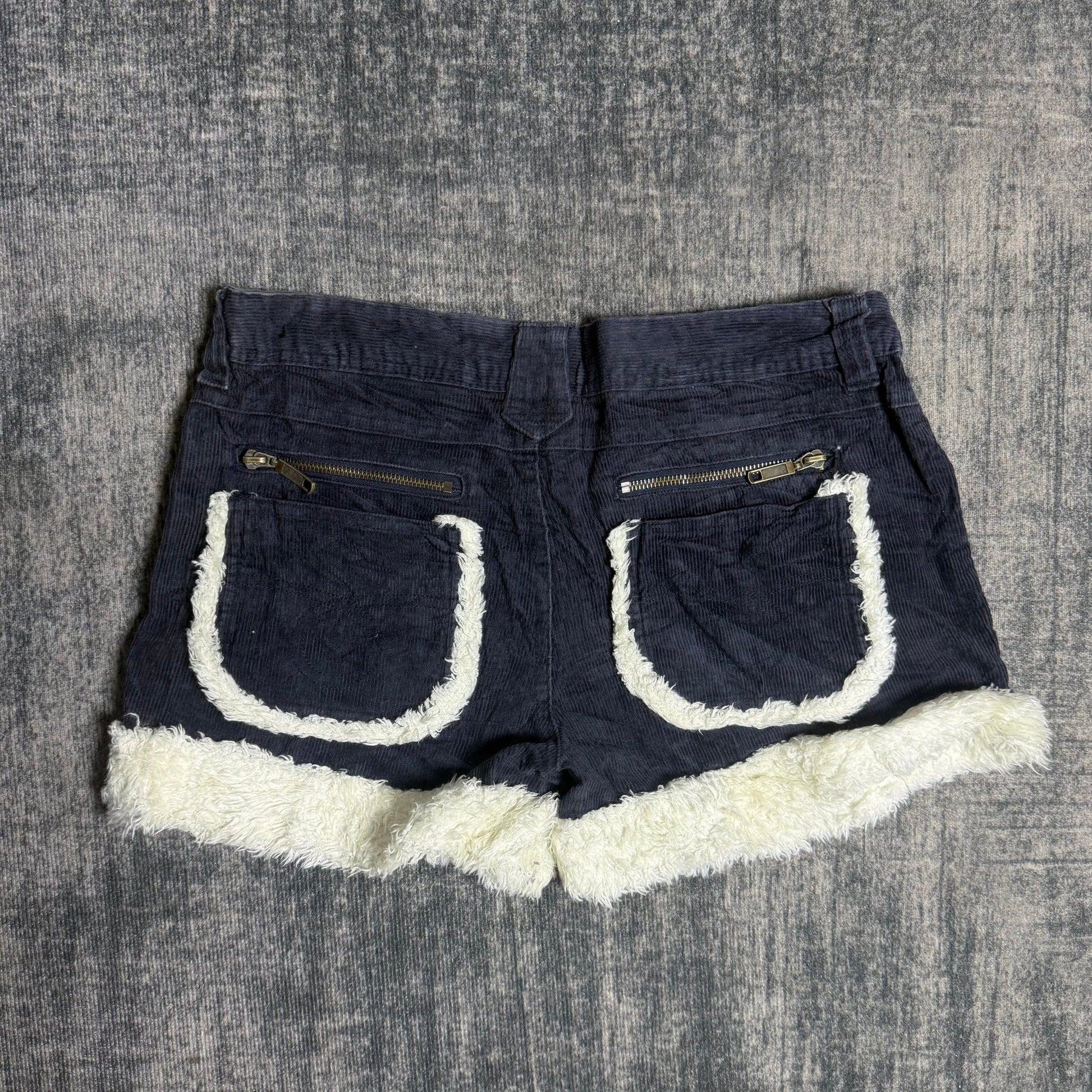 B2V - DAILY SHORT༒ SS32 vintage streetwear thrift y2k clothing by B2V_BAD2WEAR