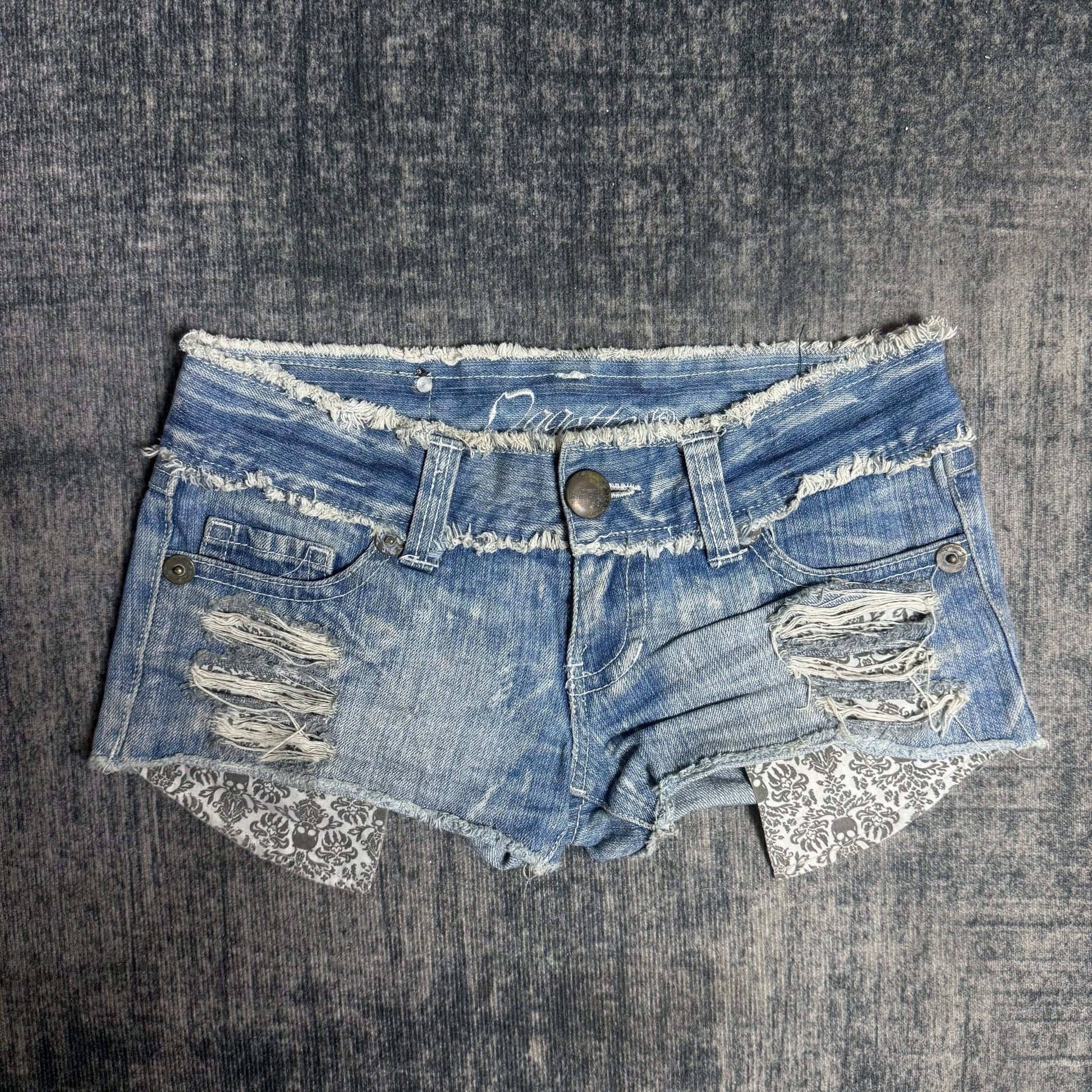 B2V - DGGETTO SHORT༒ SS34 vintage streetwear thrift y2k clothing by B2V_BAD2WEAR
