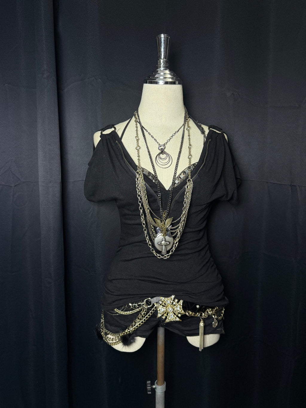 B2V - DIA SHIRT༒ vintage streetwear thrift y2k clothing by B2V_BAD2WEAR