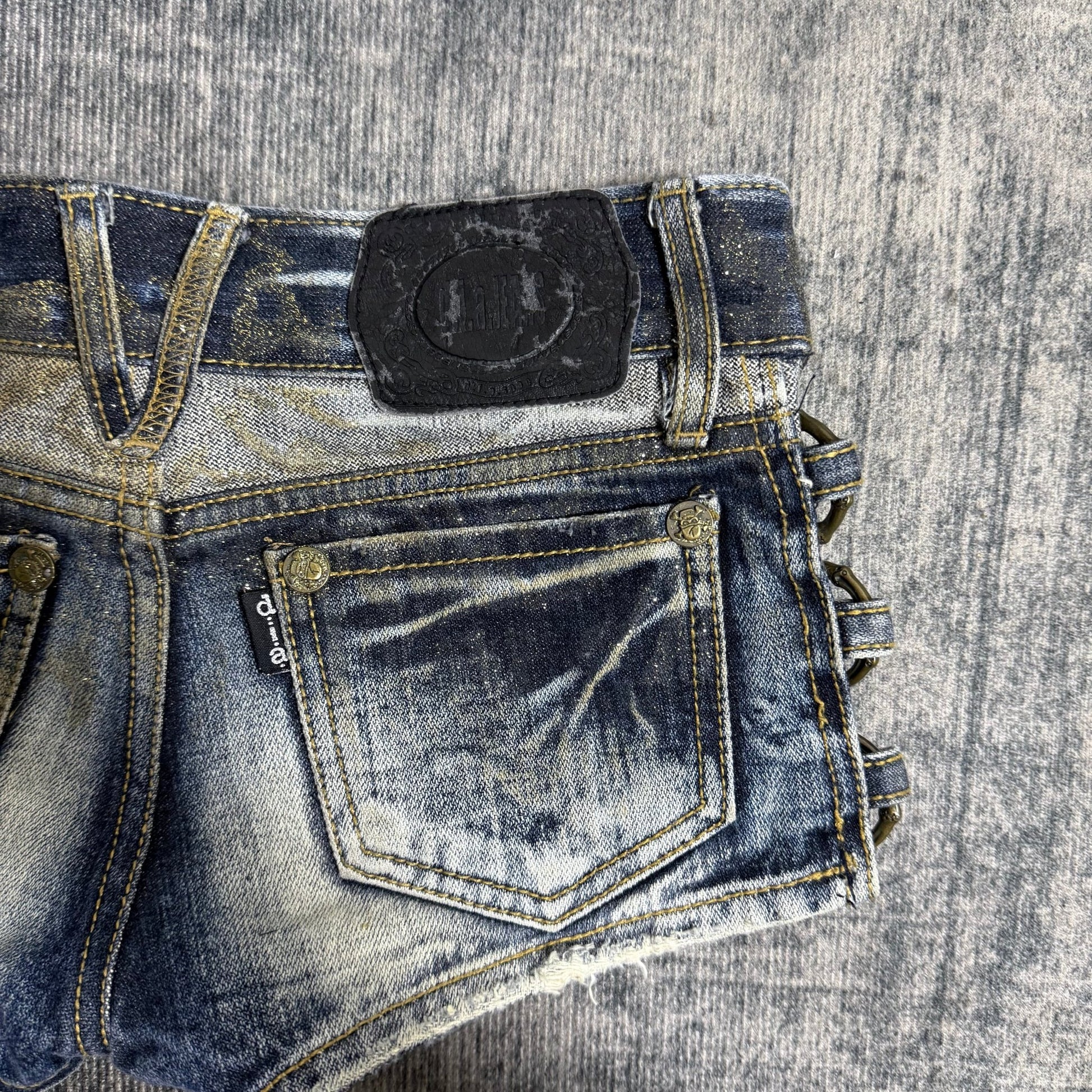 B2V - DIA SHORT༒ vintage streetwear thrift y2k clothing by B2V_BAD2WEAR