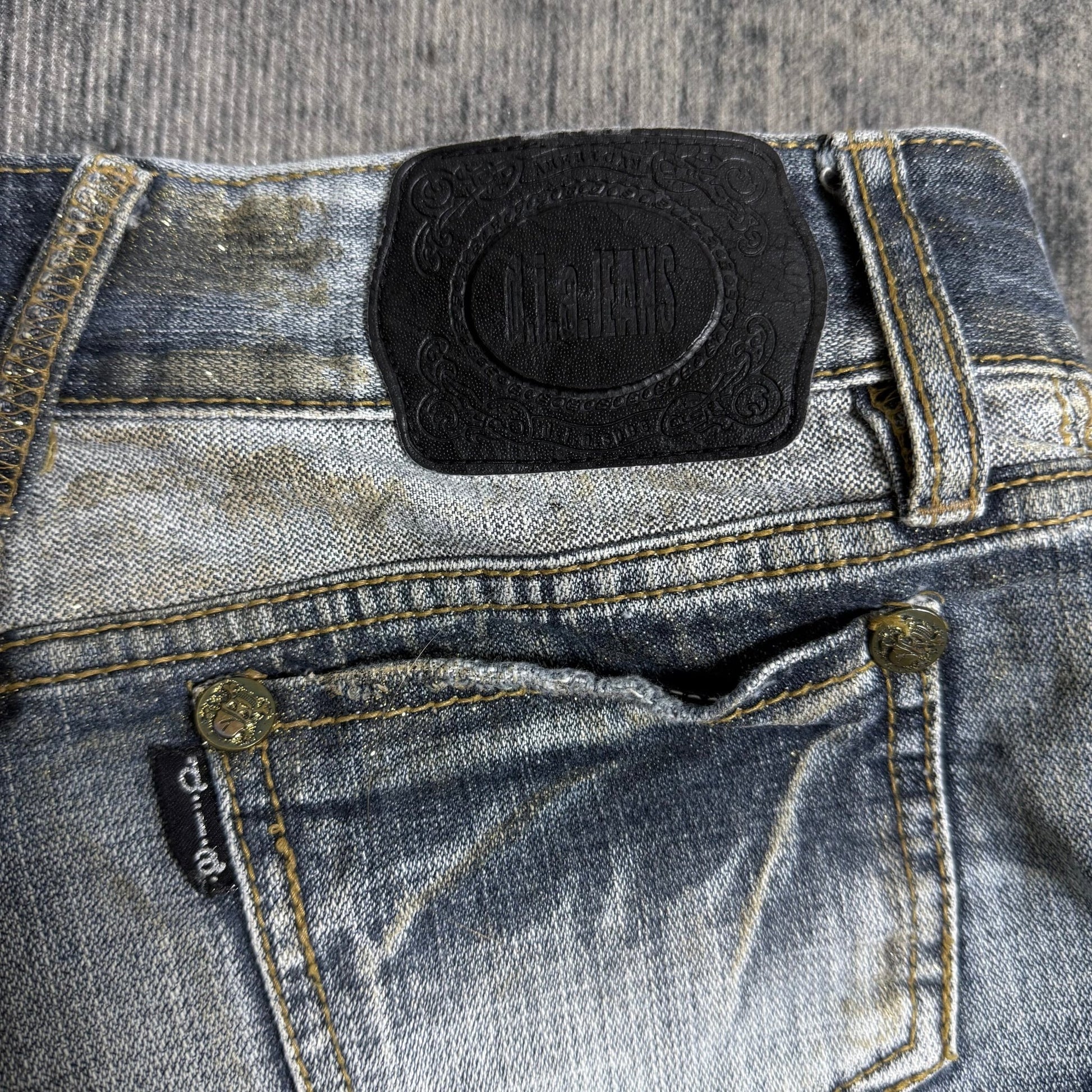 B2V D.I.A SHORTS ༒ vintage streetwear thrift y2k clothing by B2V_BAD2WEAR