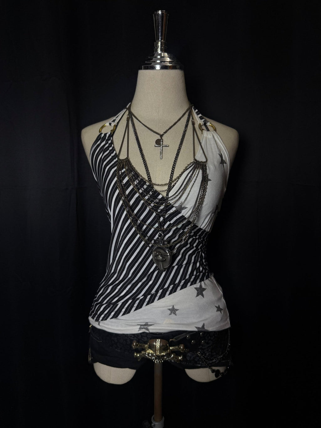 B2V - DIA TANK TOP༒ vintage streetwear thrift y2k clothing by B2V_BAD2WEAR