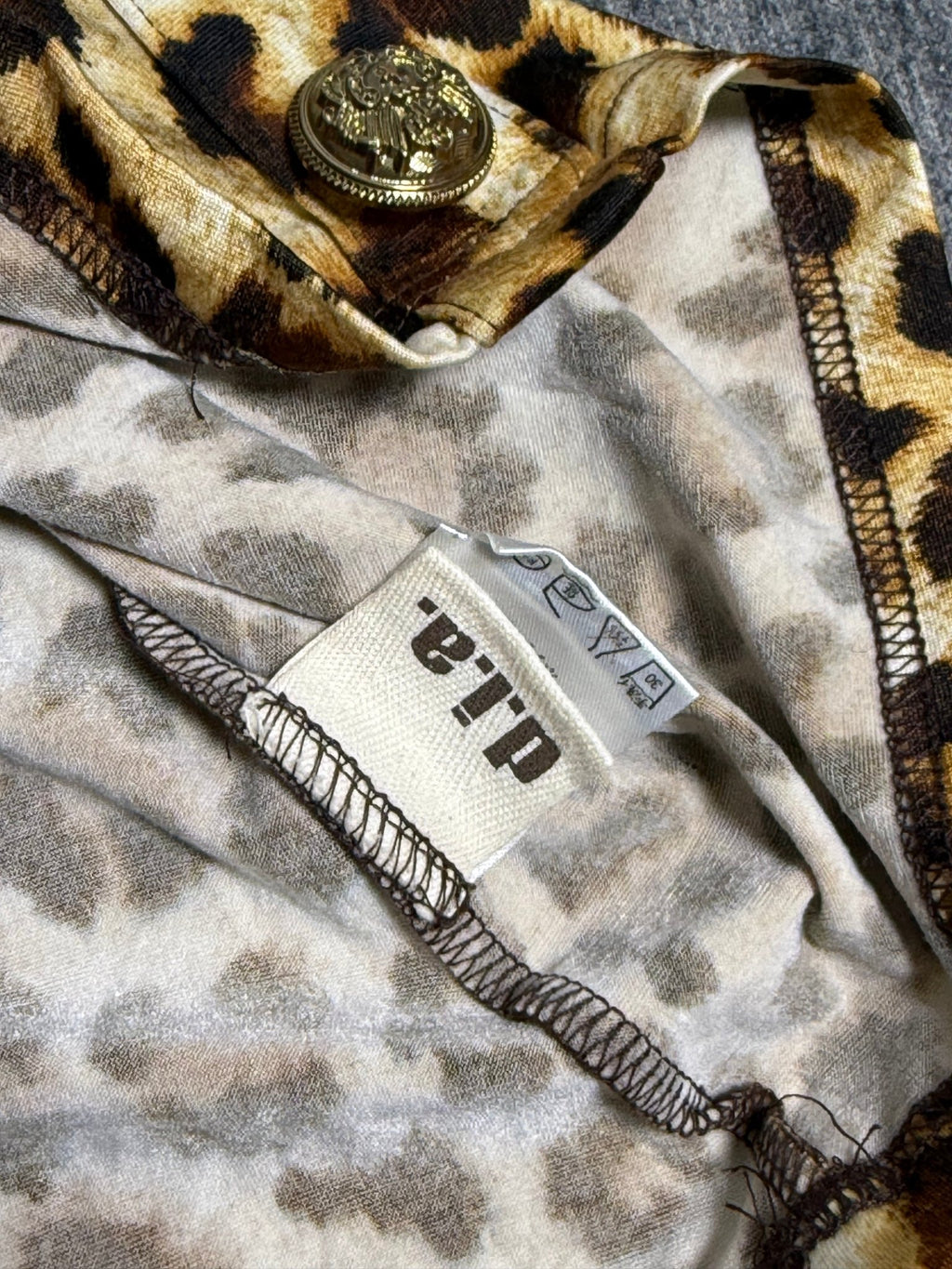 B2V - DIA TANK TOP༒ *RARE* vintage streetwear thrift y2k clothing by B2V_BAD2WEAR