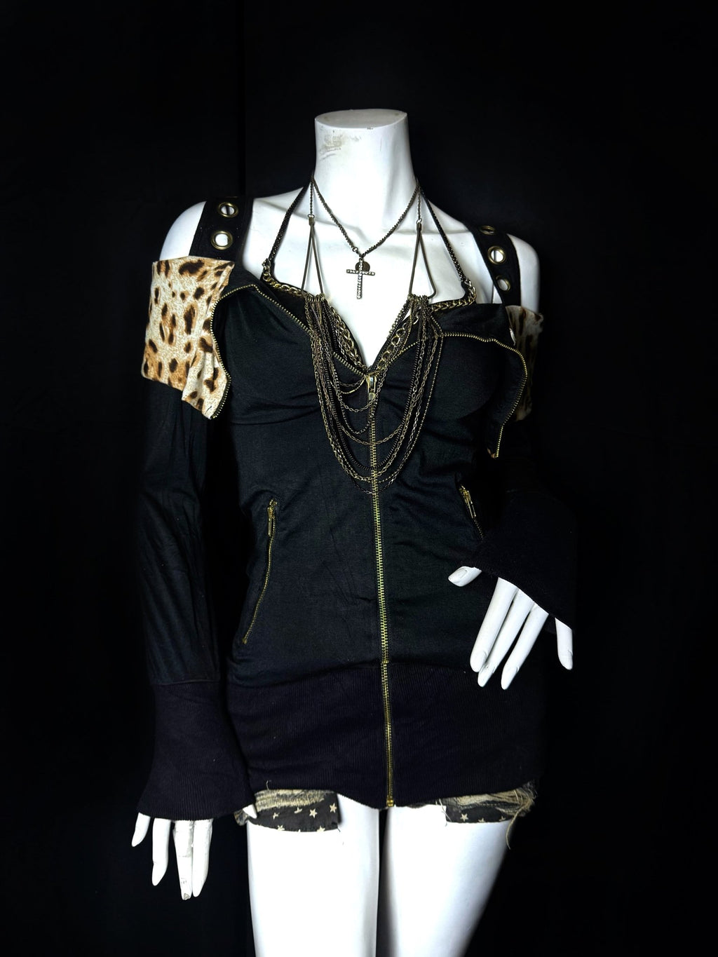 B2V - DIALLE TOP༒ vintage streetwear thrift y2k clothing by B2V_BAD2WEAR
