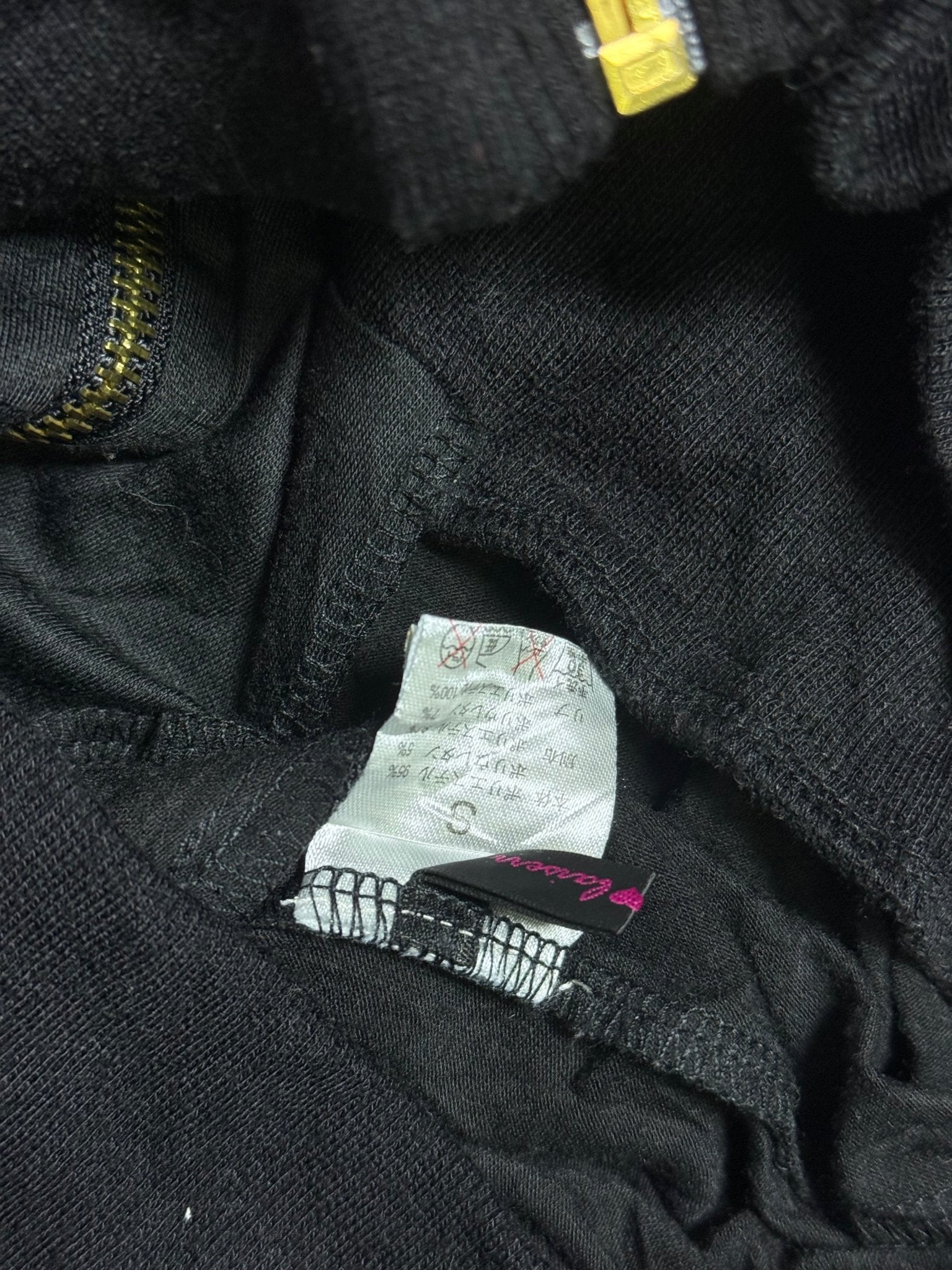 B2V - DIALLE TOP༒ vintage streetwear thrift y2k clothing by B2V_BAD2WEAR