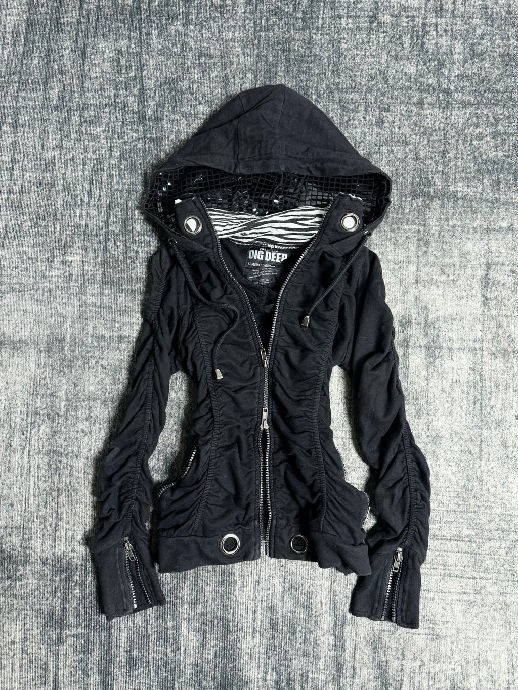 B2V - DIG DEEP JACKET༒ vintage streetwear thrift y2k clothing by B2V_BAD2WEAR