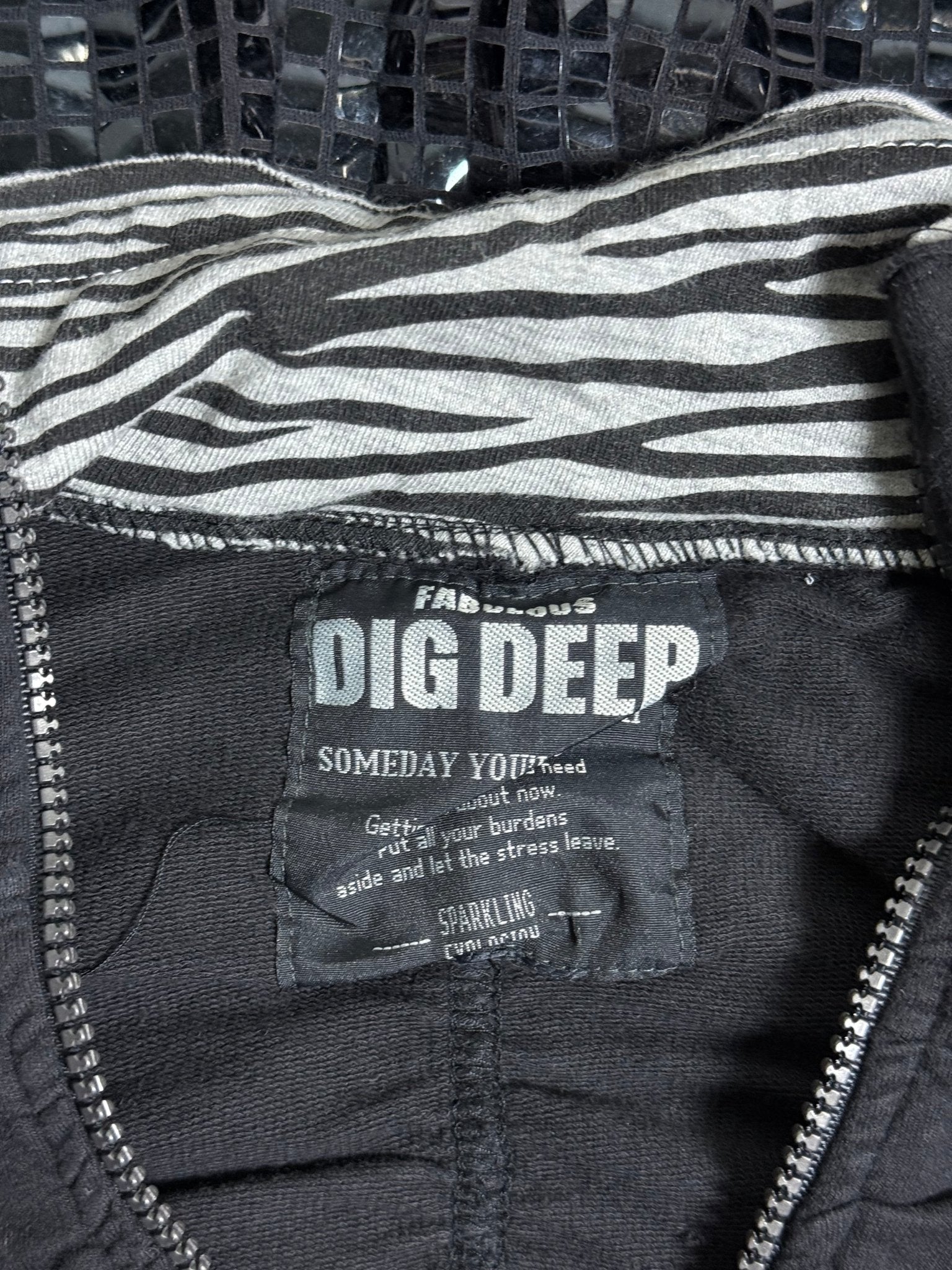 B2V - DIG DEEP JACKET༒ vintage streetwear thrift y2k clothing by B2V_BAD2WEAR