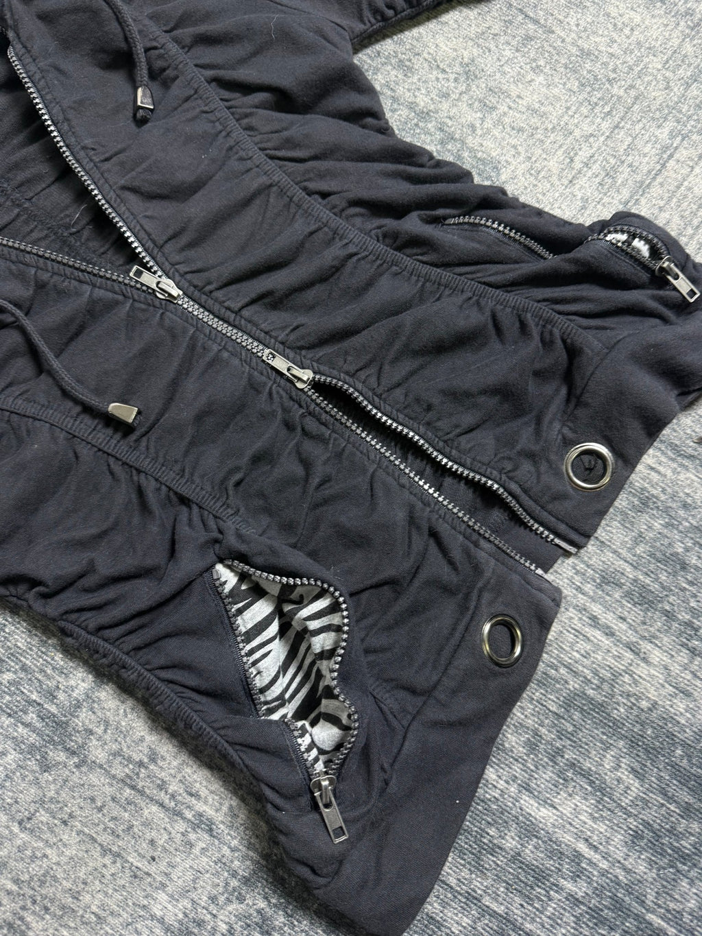 B2V - DIG DEEP JACKET༒ vintage streetwear thrift y2k clothing by B2V_BAD2WEAR