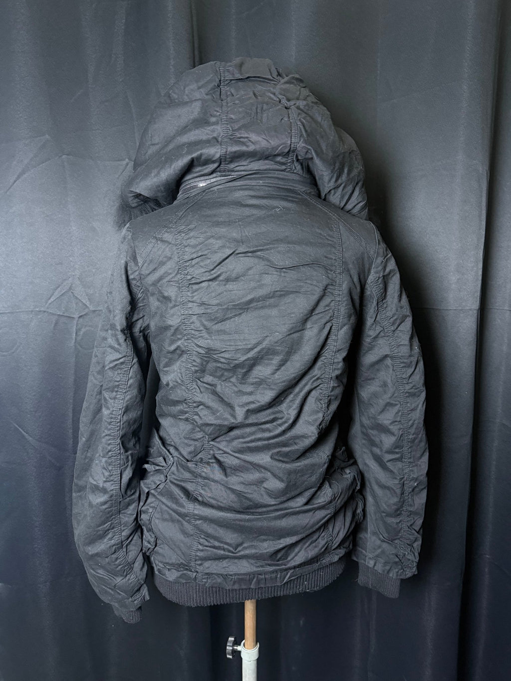 B2V - DIG DEEP JACKET༒ vintage streetwear thrift y2k clothing by B2V_BAD2WEAR