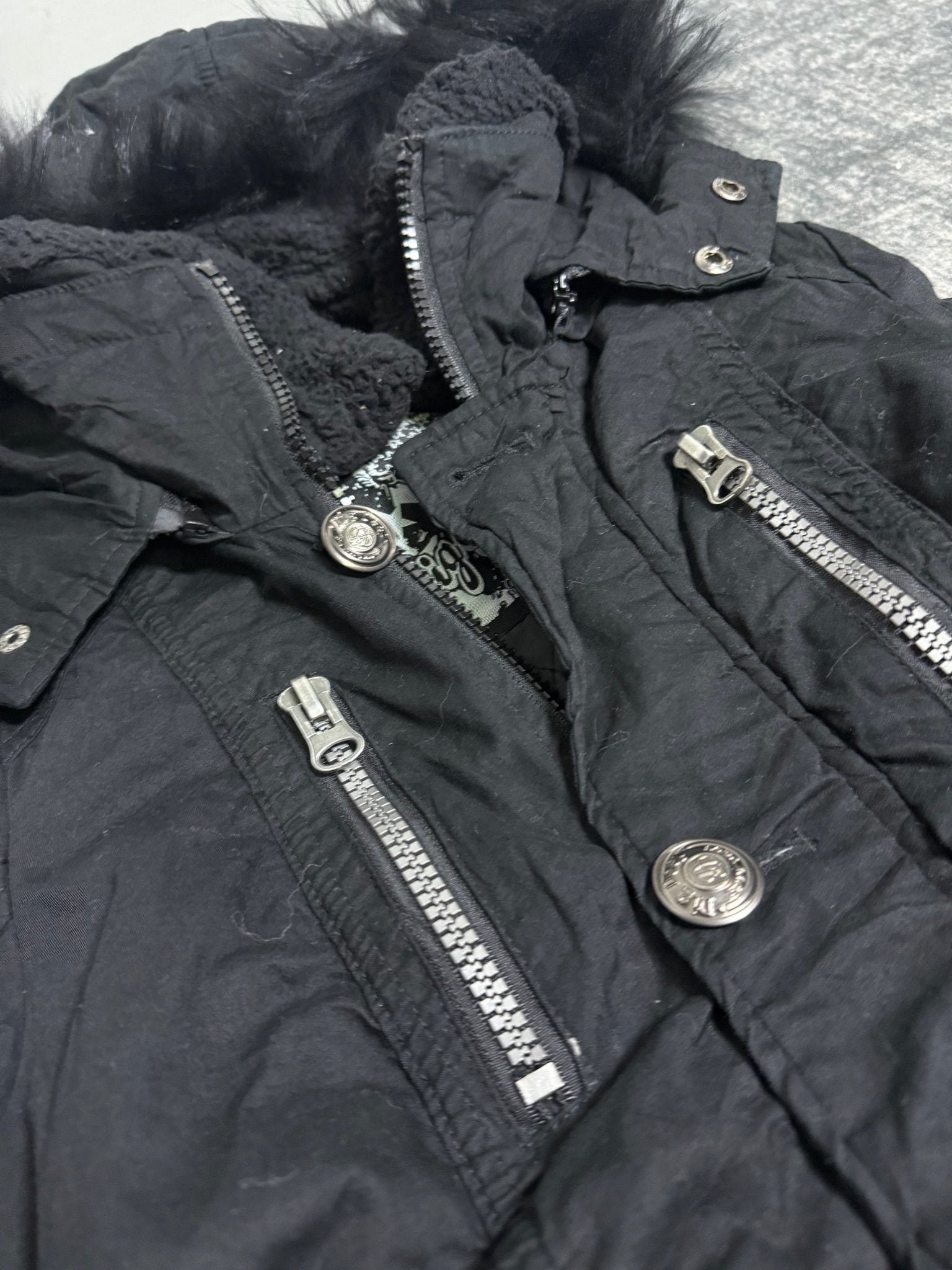 B2V - DIG DEEP JACKET༒ vintage streetwear thrift y2k clothing by B2V_BAD2WEAR