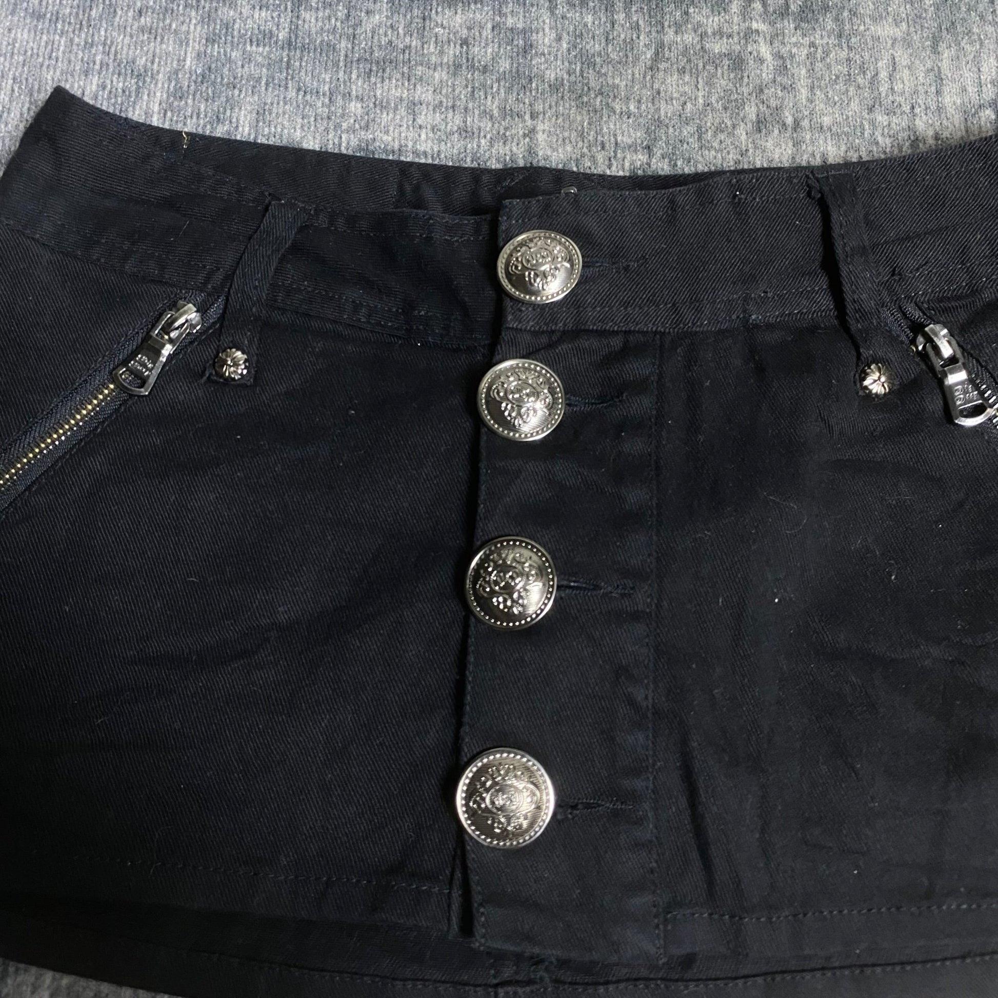 B2V - DIG DEEP SHORT༒  vintage streetwear thrift y2k clothing by B2V_BAD2WEAR