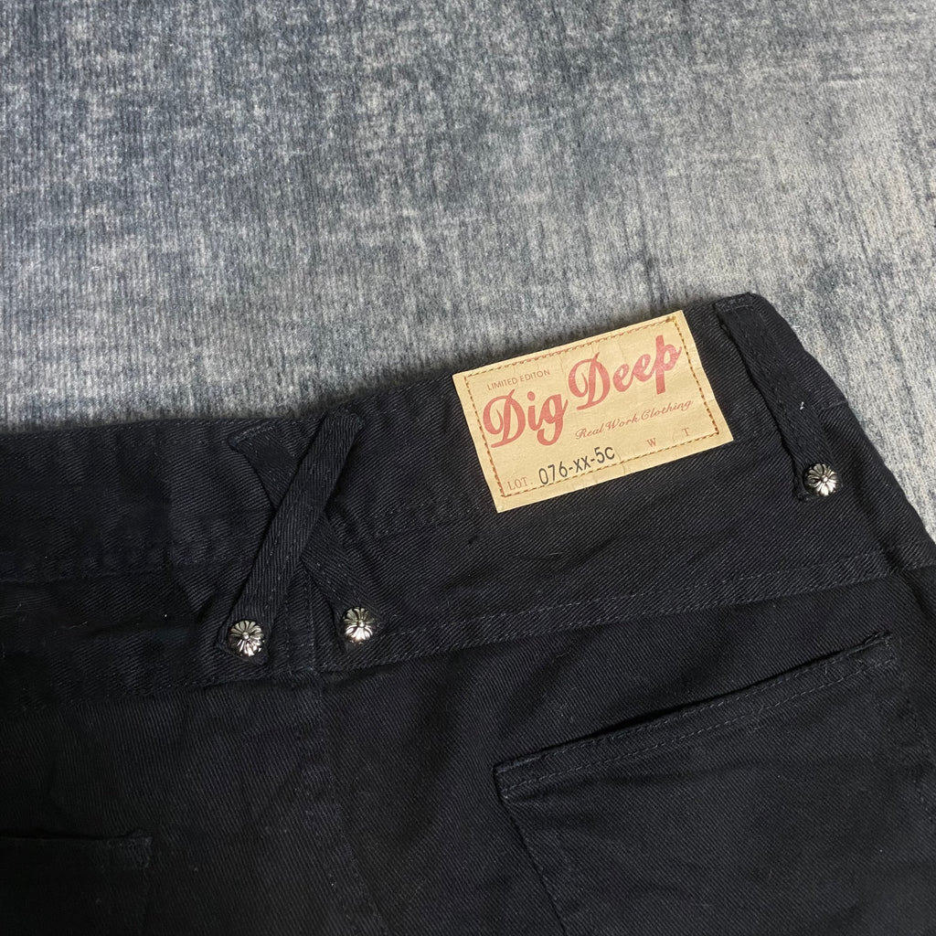 B2V - DIG DEEP SHORT༒  vintage streetwear thrift y2k clothing by B2V_BAD2WEAR
