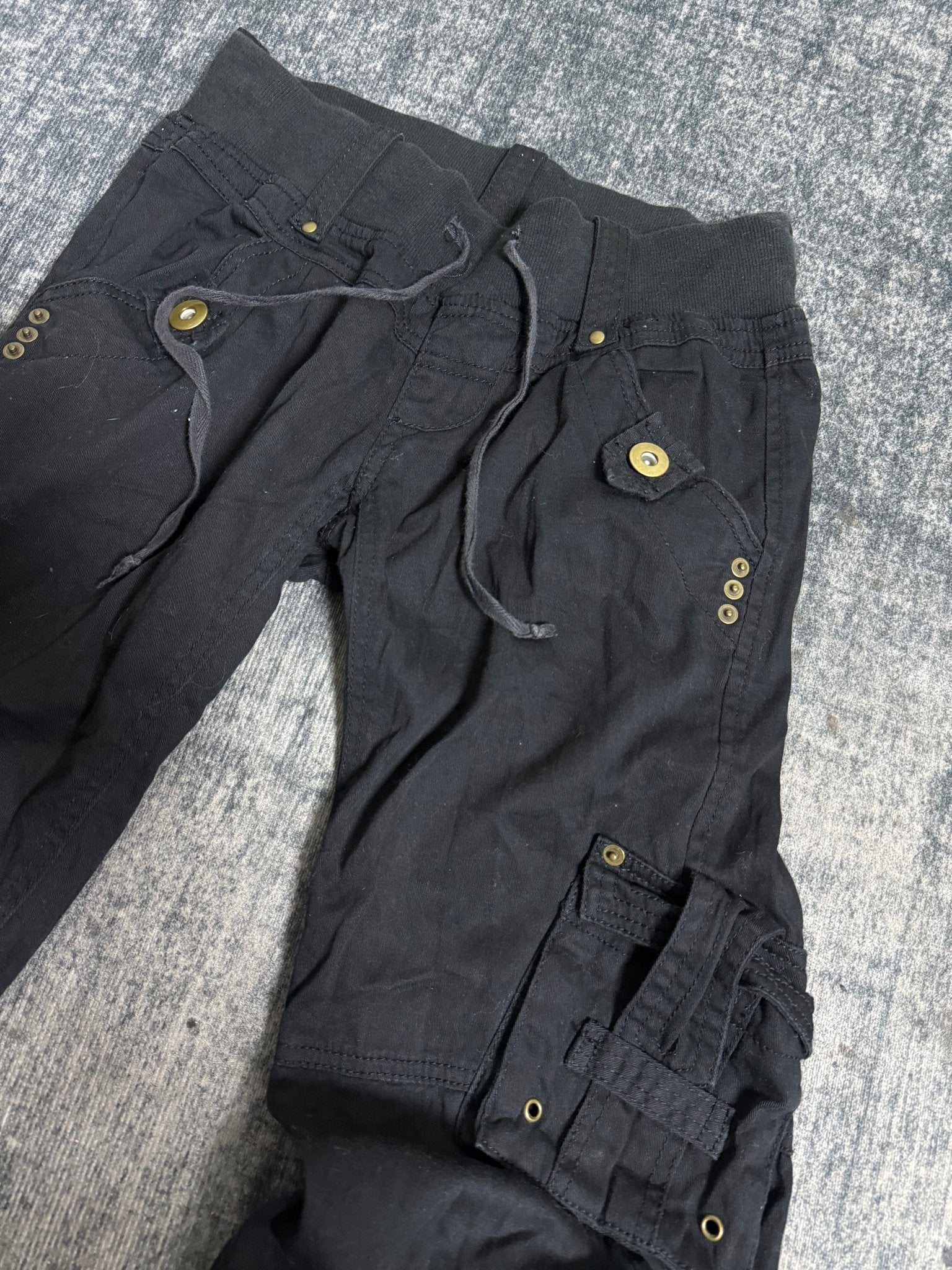 B2V - DOSCH CARGO PANT༒ vintage streetwear thrift y2k clothing by B2V_BAD2WEAR