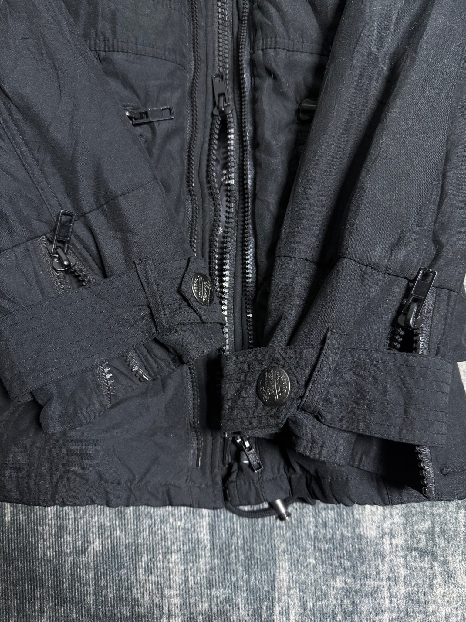 B2V - DUREN JACKET༒ vintage streetwear thrift y2k clothing by B2V_BAD2WEAR