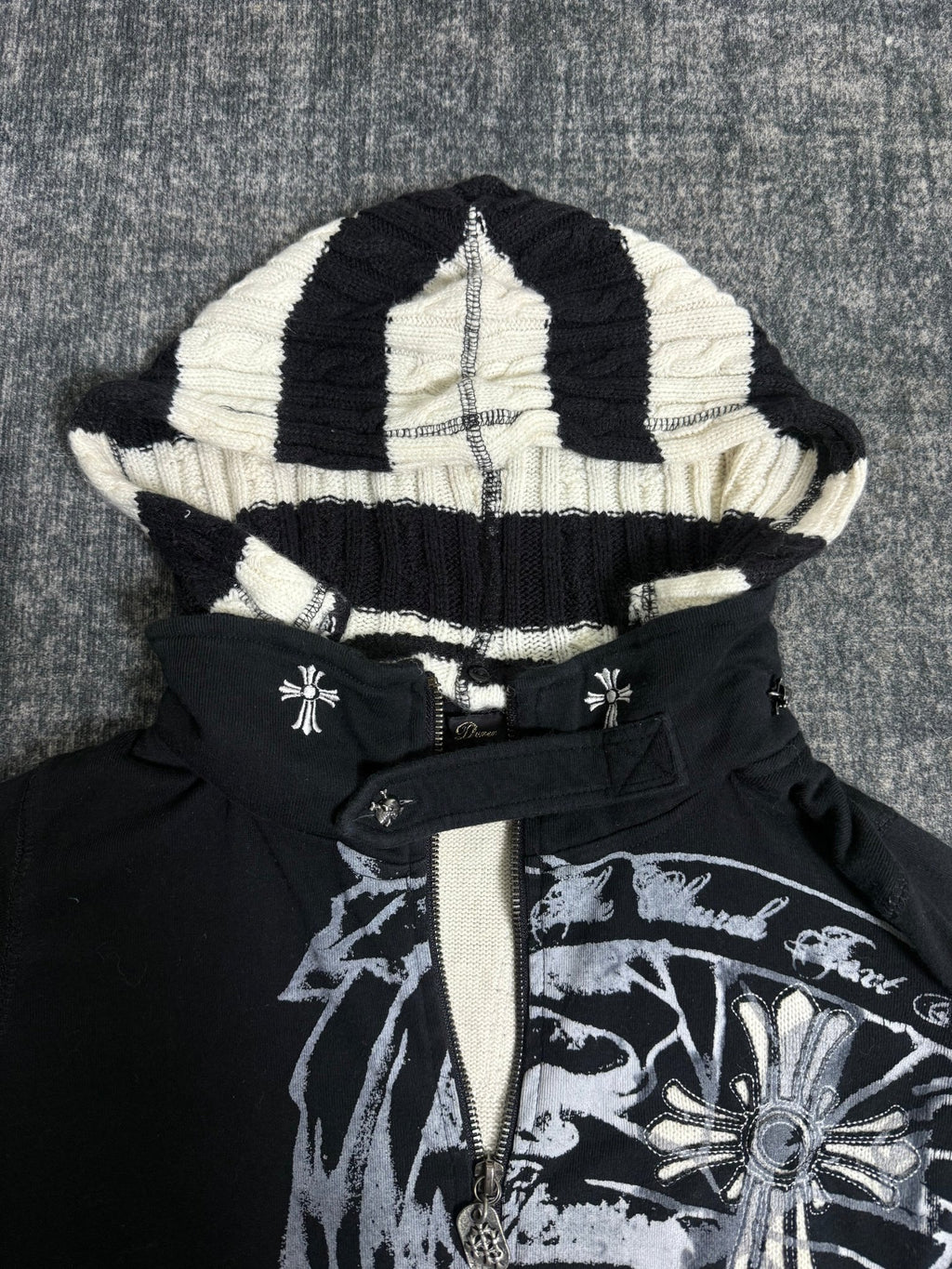B2V - DURER HOODIE (1)༒ *RARE* vintage streetwear thrift y2k clothing by B2V_BAD2WEAR