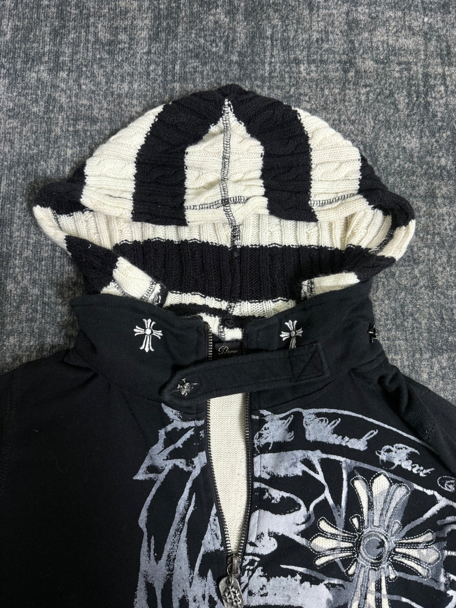 B2V - DURER HOODIE (1)༒ *RARE* vintage streetwear thrift y2k clothing by B2V_BAD2WEAR