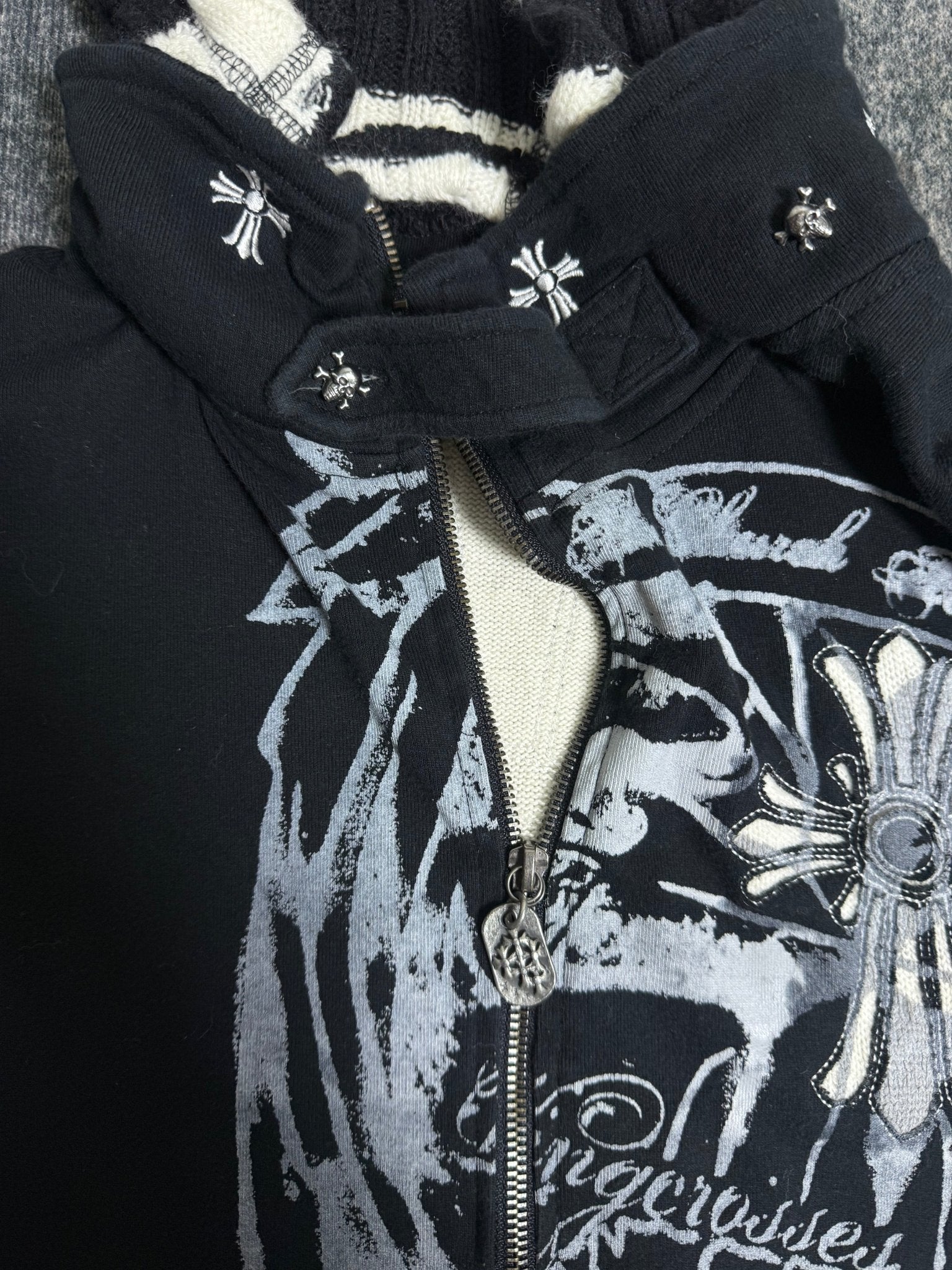 B2V - DURER HOODIE (1)༒ *RARE* vintage streetwear thrift y2k clothing by B2V_BAD2WEAR