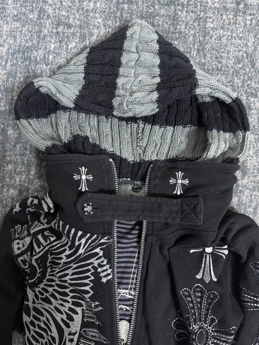 B2V - DURER HOODIE(2)༒ *RARE * vintage streetwear thrift y2k clothing by B2V_BAD2WEAR