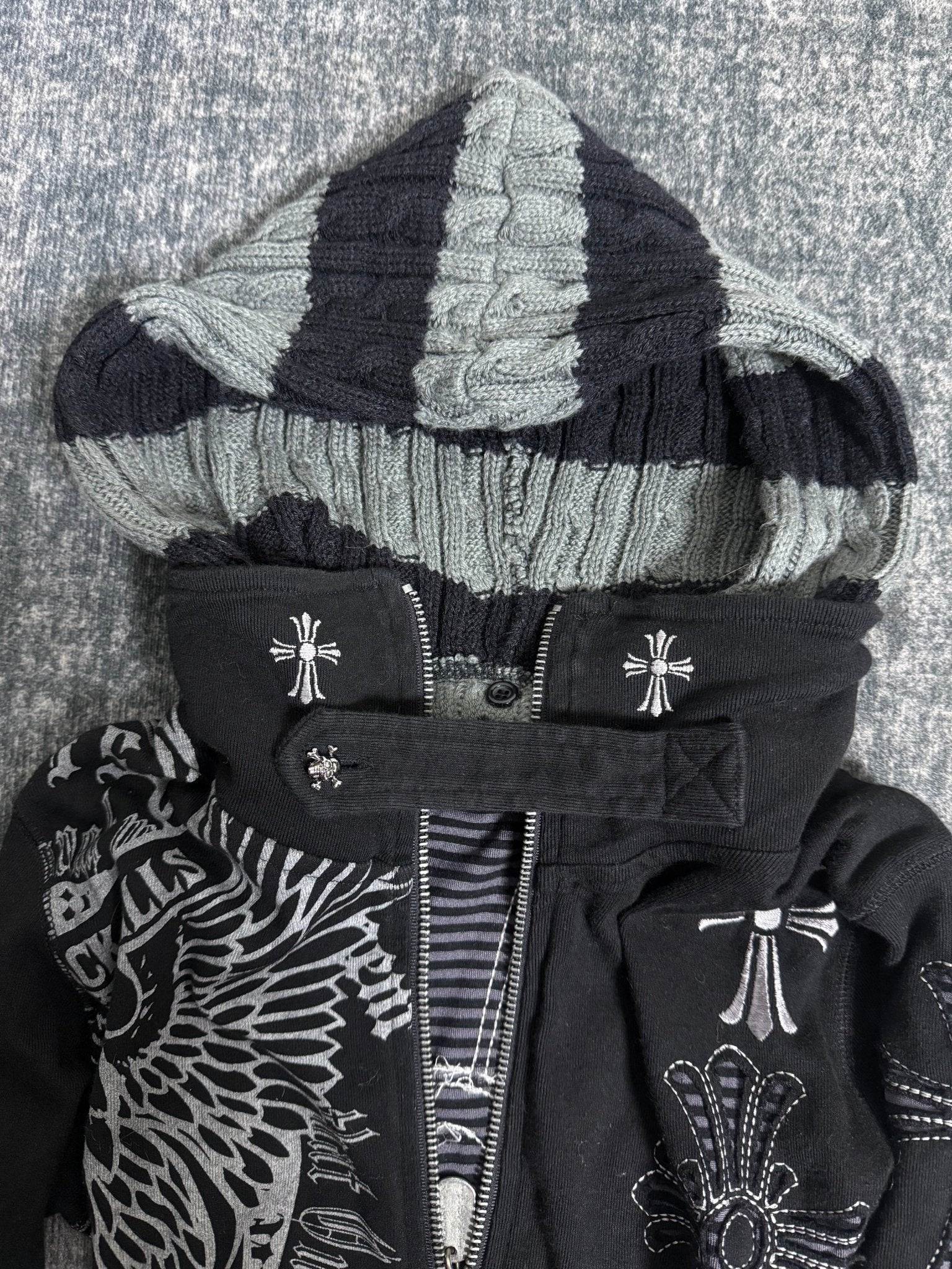 B2V - DURER HOODIE(2)༒ *RARE * vintage streetwear thrift y2k clothing by B2V_BAD2WEAR