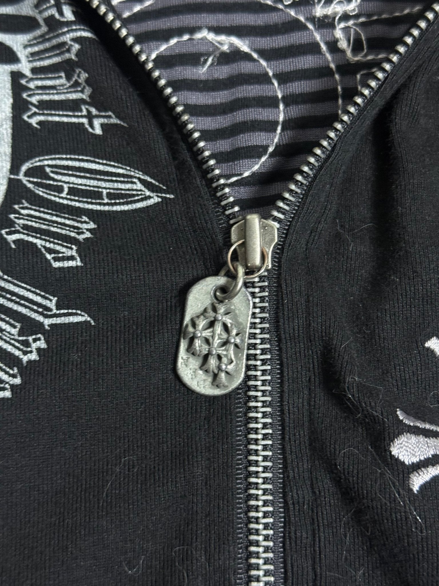 B2V - DURER HOODIE(2)༒ *RARE * vintage streetwear thrift y2k clothing by B2V_BAD2WEAR