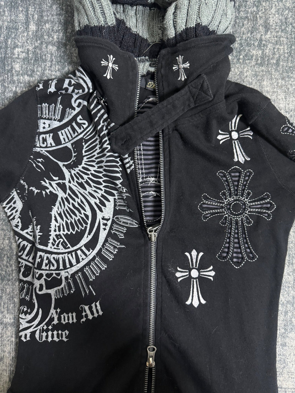 B2V - DURER HOODIE(2)༒ *RARE * vintage streetwear thrift y2k clothing by B2V_BAD2WEAR