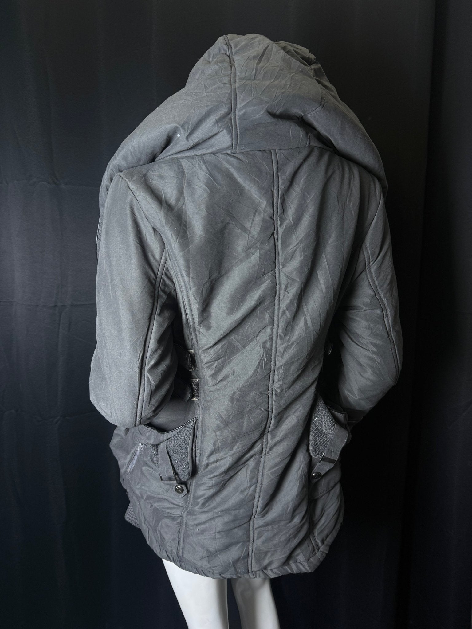 B2V - EDGELINE JACKET ༒ vintage streetwear thrift y2k clothing by B2V_BAD2WEAR
