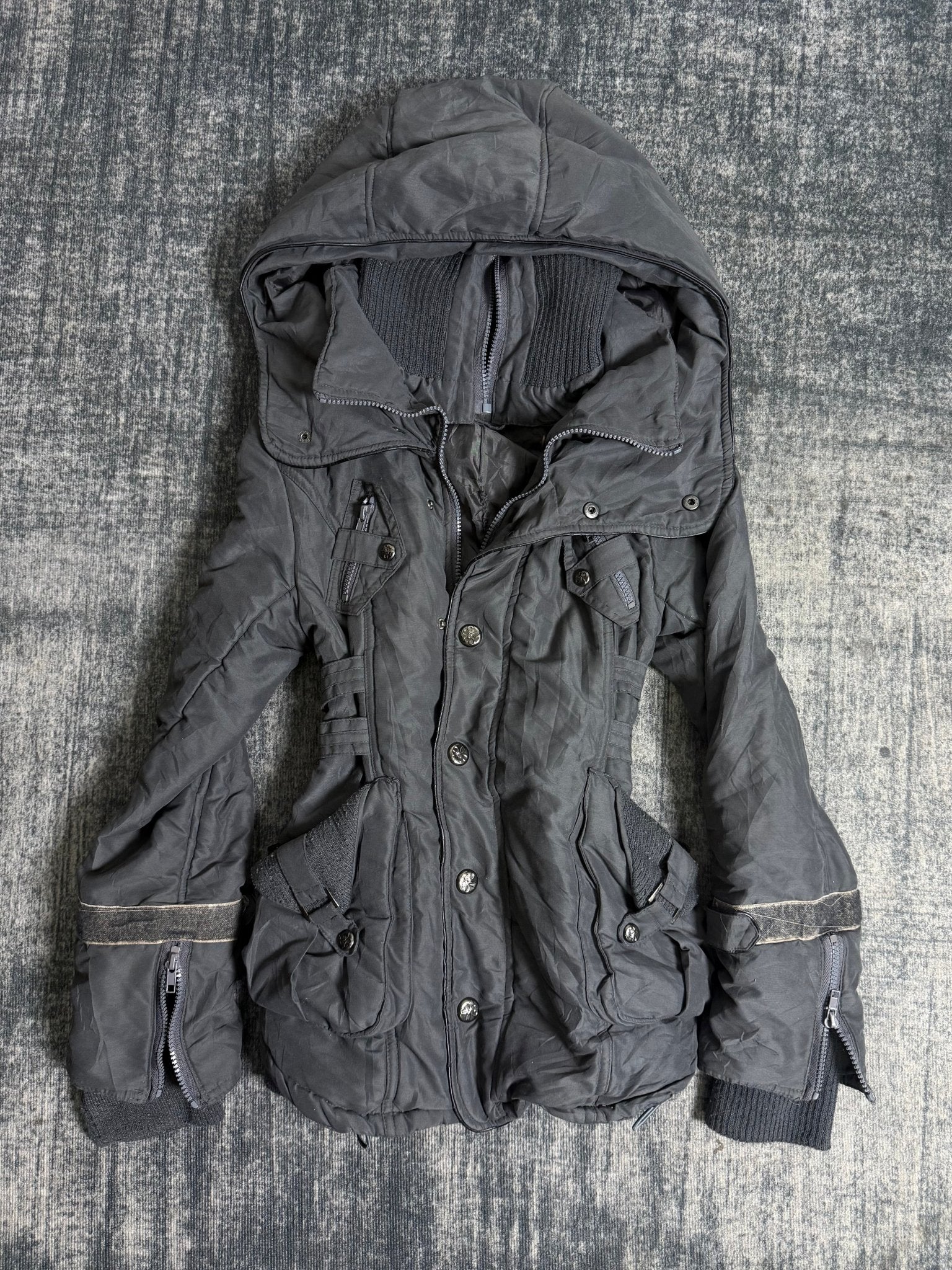 B2V - EDGELINE JACKET ༒ vintage streetwear thrift y2k clothing by B2V_BAD2WEAR