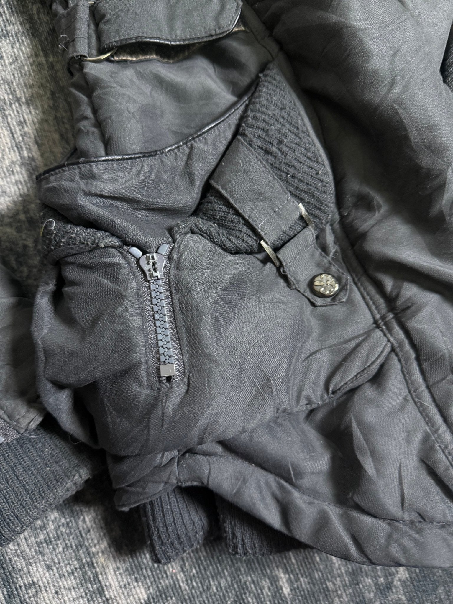 B2V - EDGELINE JACKET ༒ vintage streetwear thrift y2k clothing by B2V_BAD2WEAR