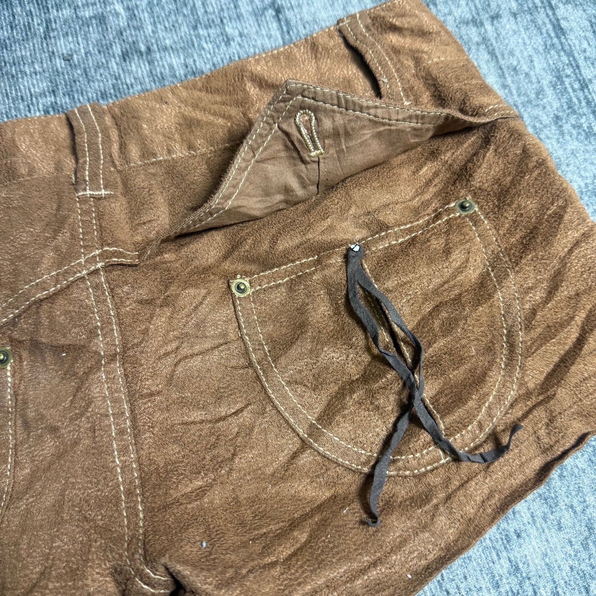 B2V - EMSEXCITE SHORT༒ vintage streetwear thrift y2k clothing by B2V_BAD2WEAR